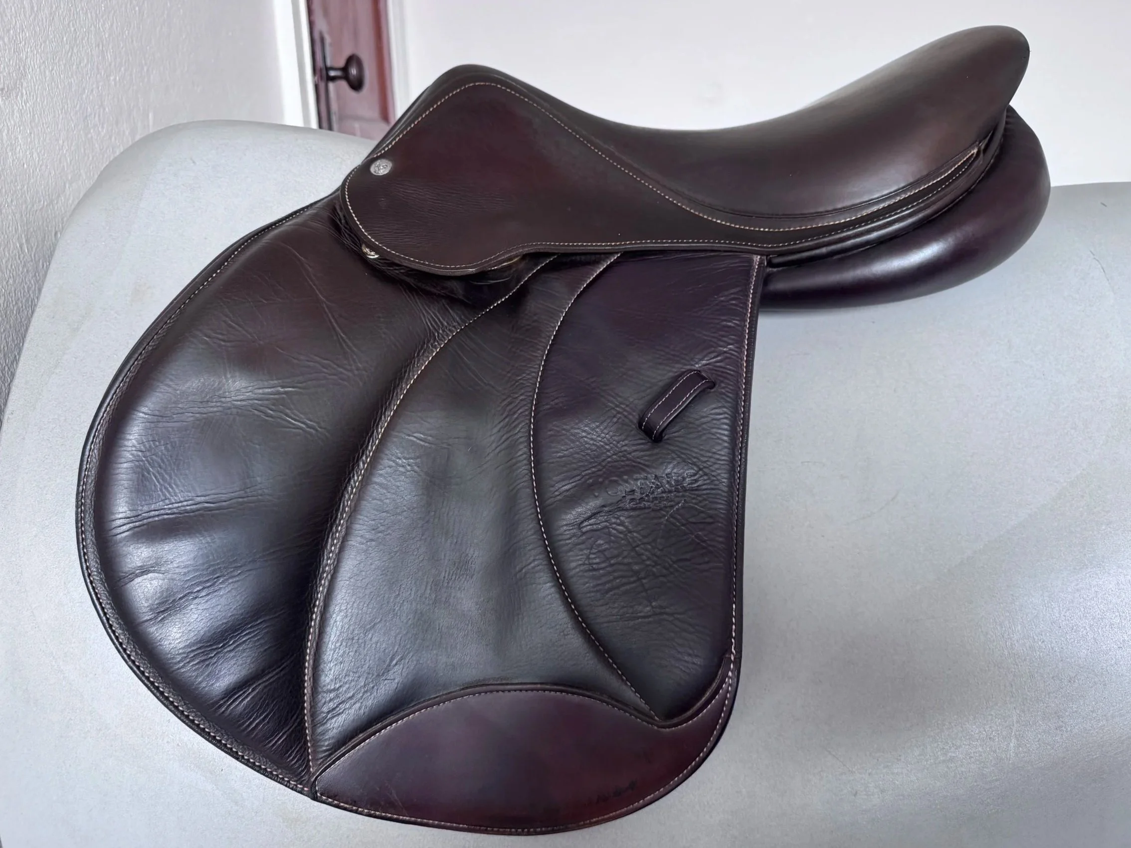 16.5" Voltaire Palm Beach PRO Saddle - 2017 - 2A - Full Buffalo - Left Side 1