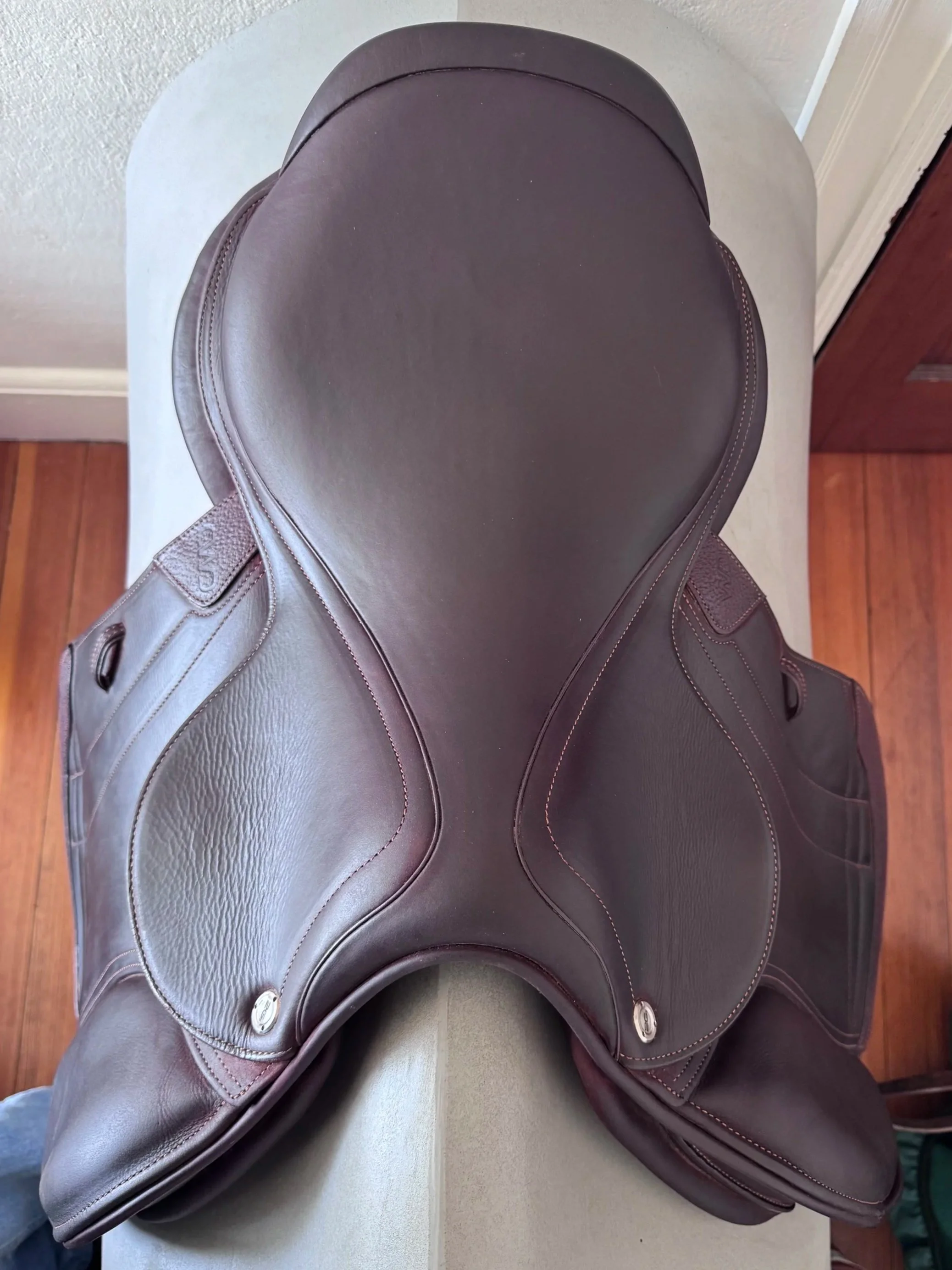 17.5" CWD SE38 Mademoiselle Hunter 2Gs Saddle - 2024 - 2LH - Full Buffalo - MINT - Seat 1
