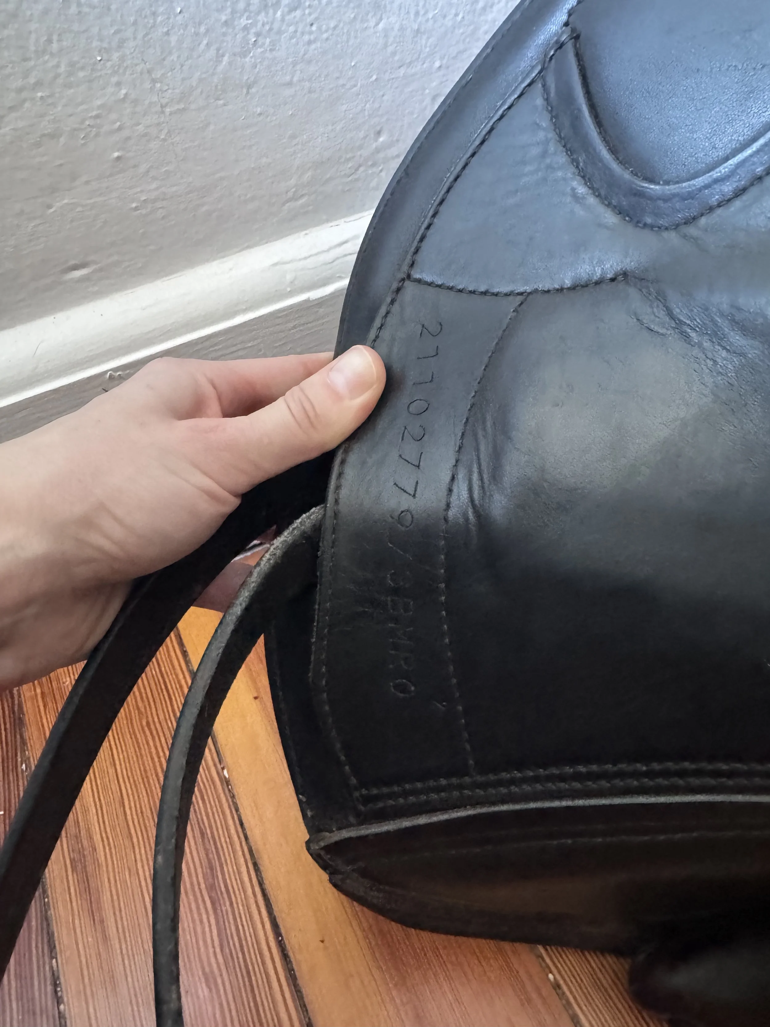 18" Erreplus EM Monoflap Saddle - 2021 - WOOL FLOCKED & Fully Adjustable - Serial Stamp