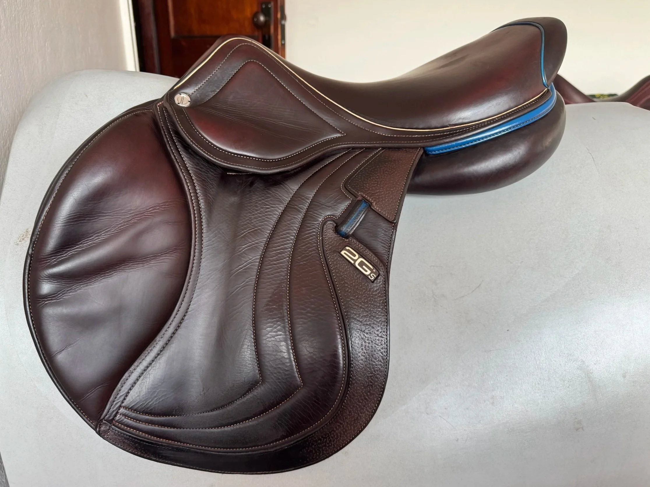 17.5" CWD SE32 Mamdemoiselle 2Gs Saddle - 2019 - 3C - Full Buffalo - Left View 4