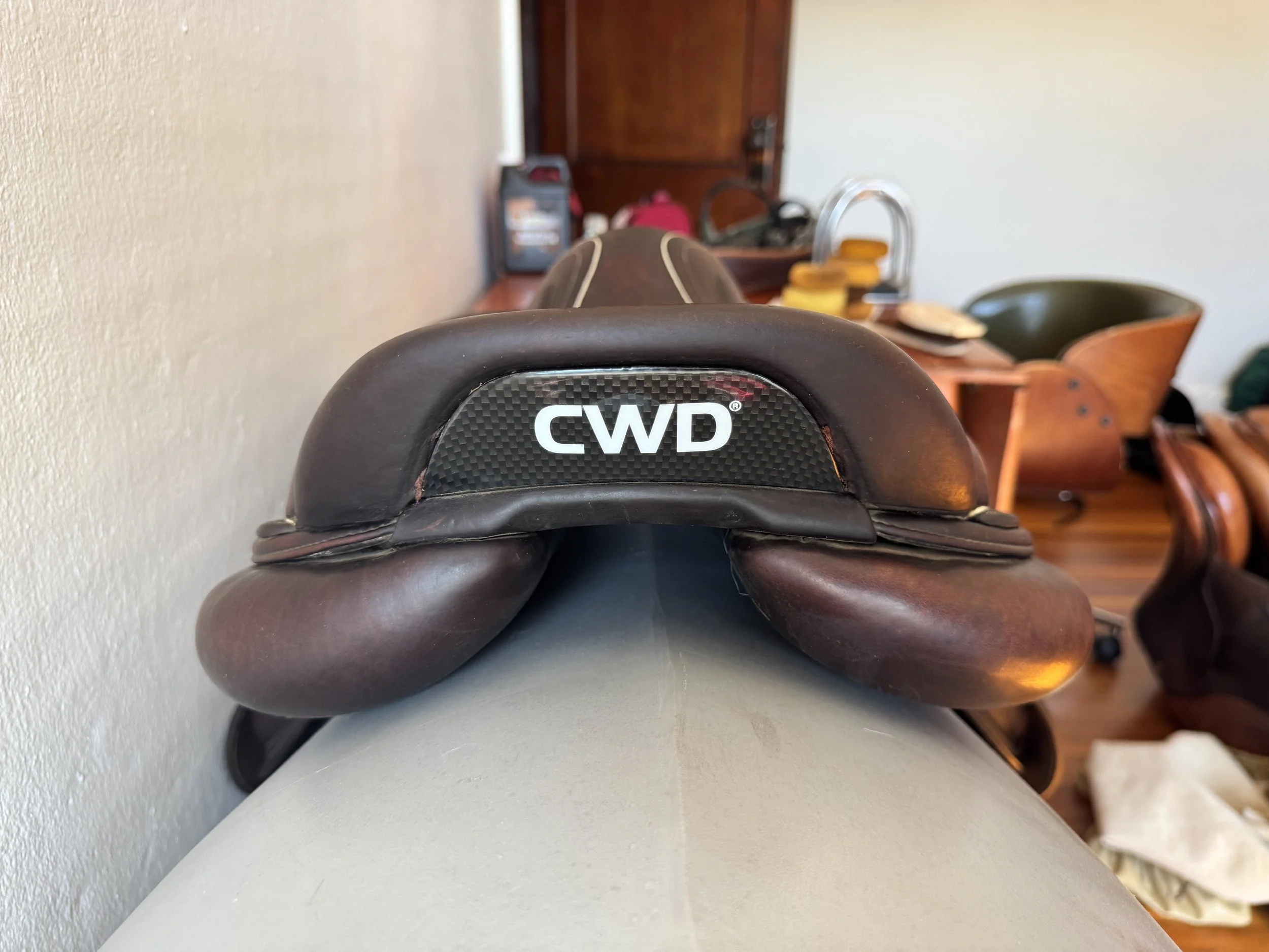 17.5" CWD SE32 Mademoiselle 2Gs Saddle - 2020 - 3C Flaps - Cantle