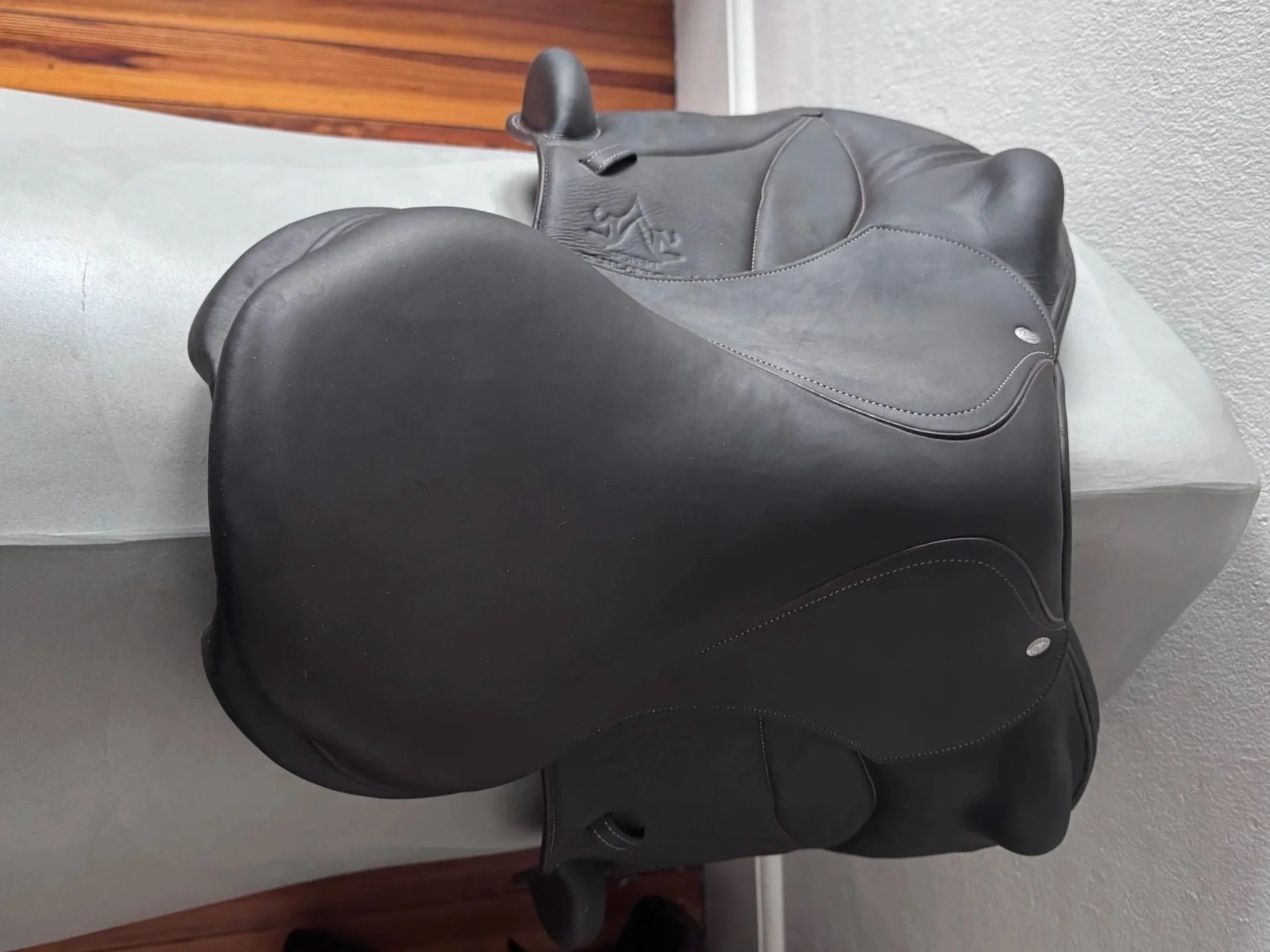 16.5" Voltaire Lexington PRO Monoflap Saddle - 2023 - 1A - Full Buffalo - Seat 3