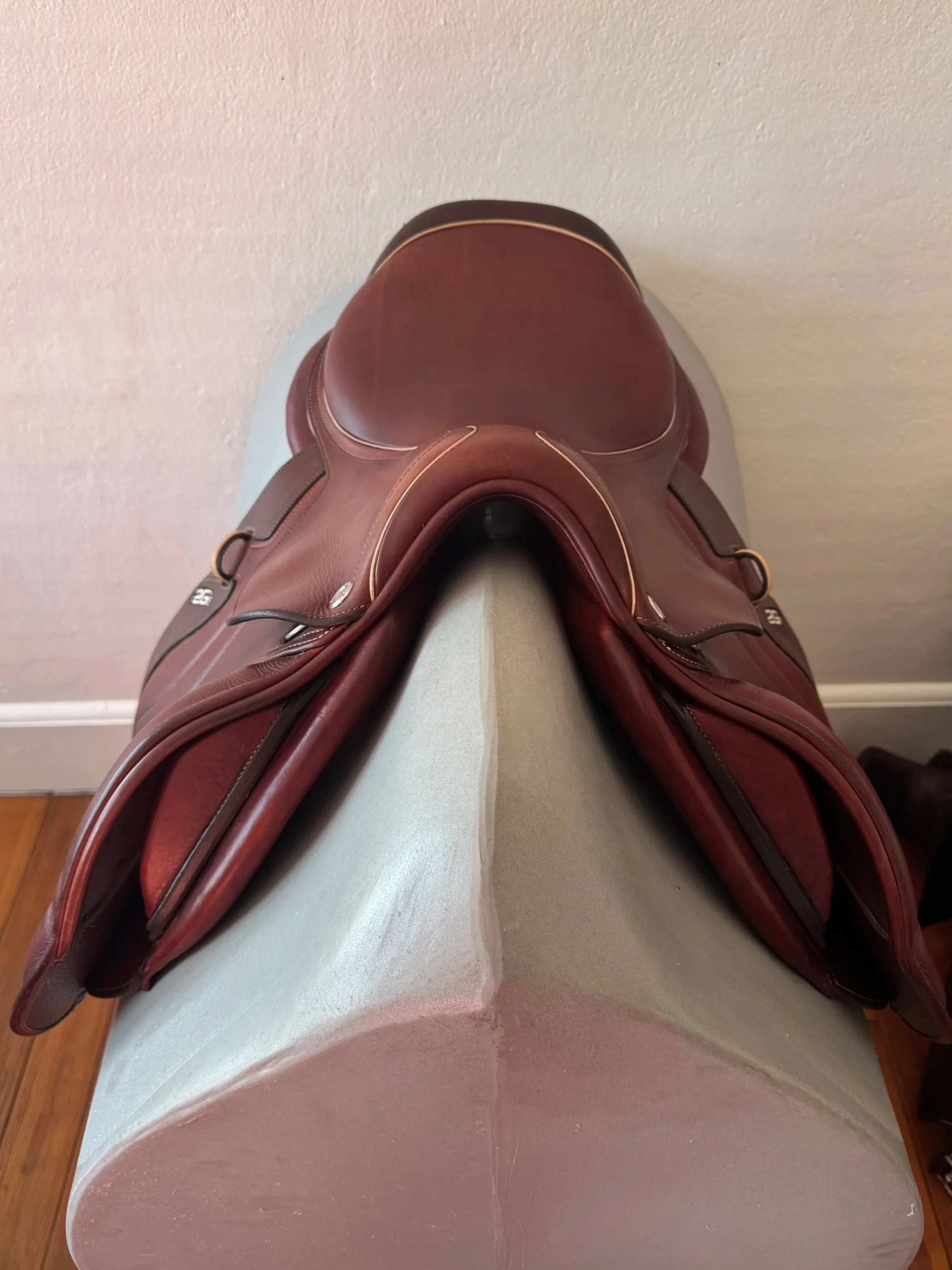 16.5" CWD SE31 Mademoiselle 2Gs Saddle - 2022 - 2L - Full Buffalo - Front Panels 2