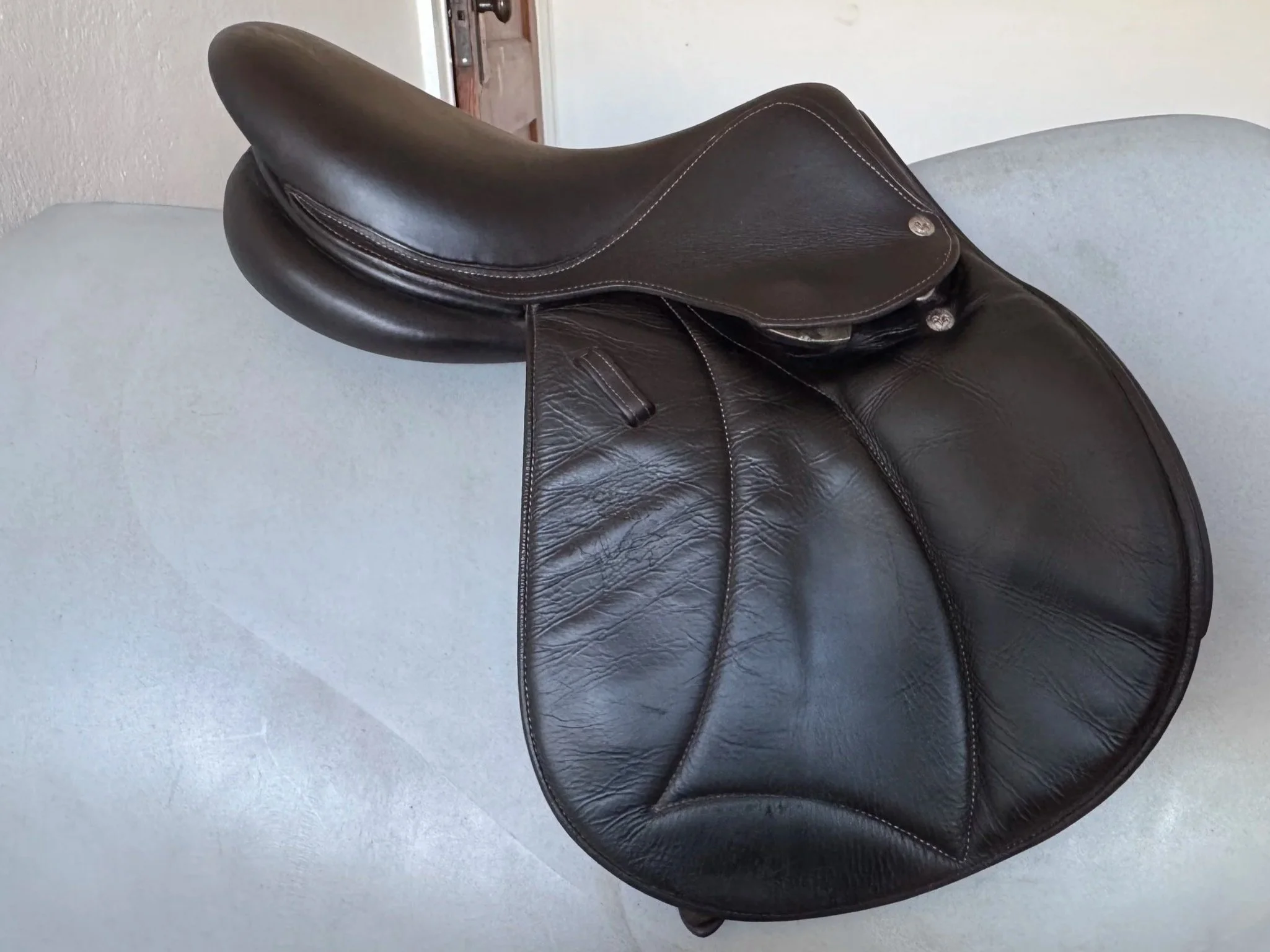 15.5" Voltaire Welli Children's / Pony Saddle - 2019 - 0A - Full Buffalo - Right View 5