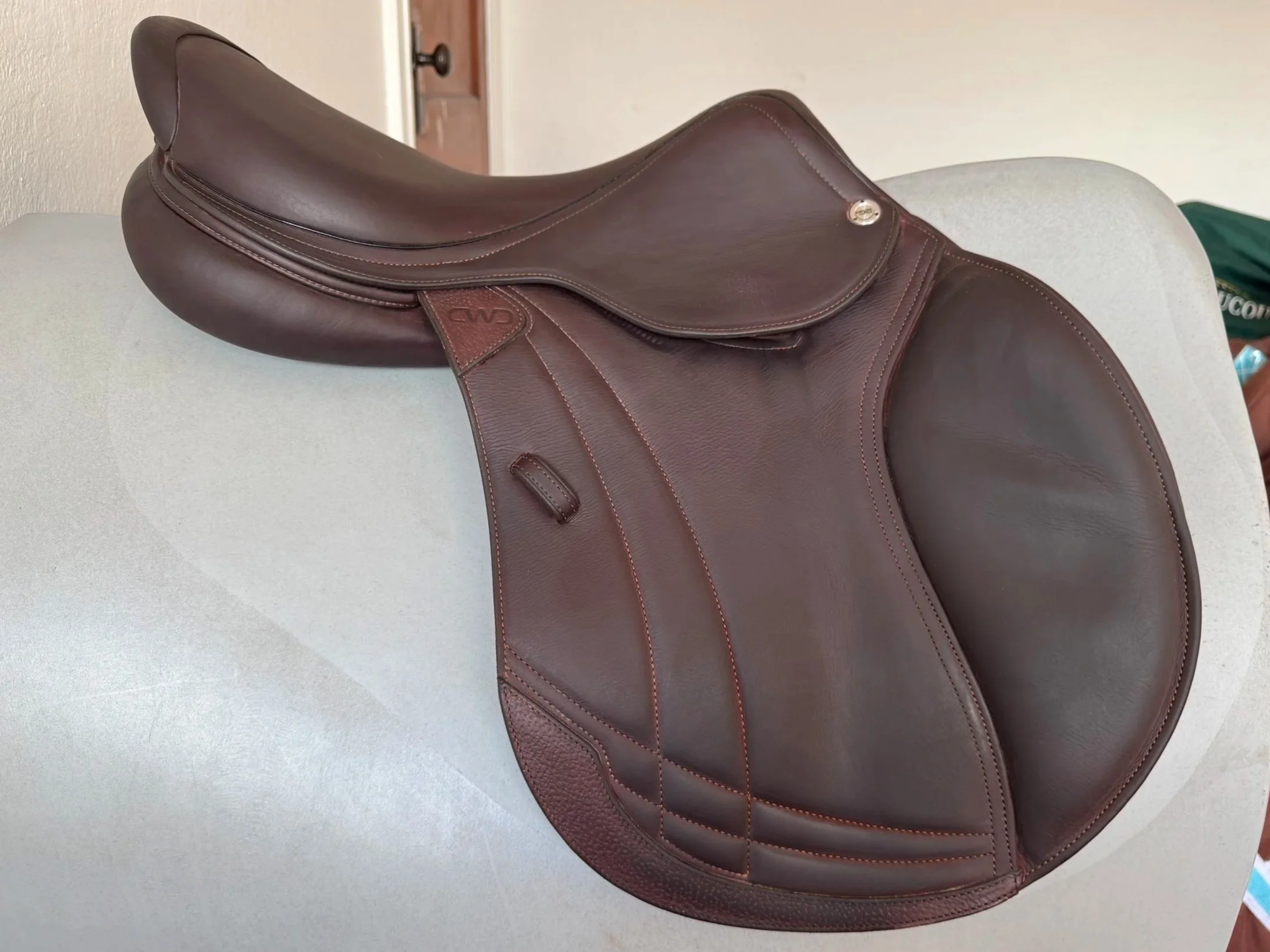 17.5" CWD SE39 Hunter Mademoiselle 2Gs Saddle - 2024 - 3CH - Full Buffalo - MINT - Right View 1 - Right View 5