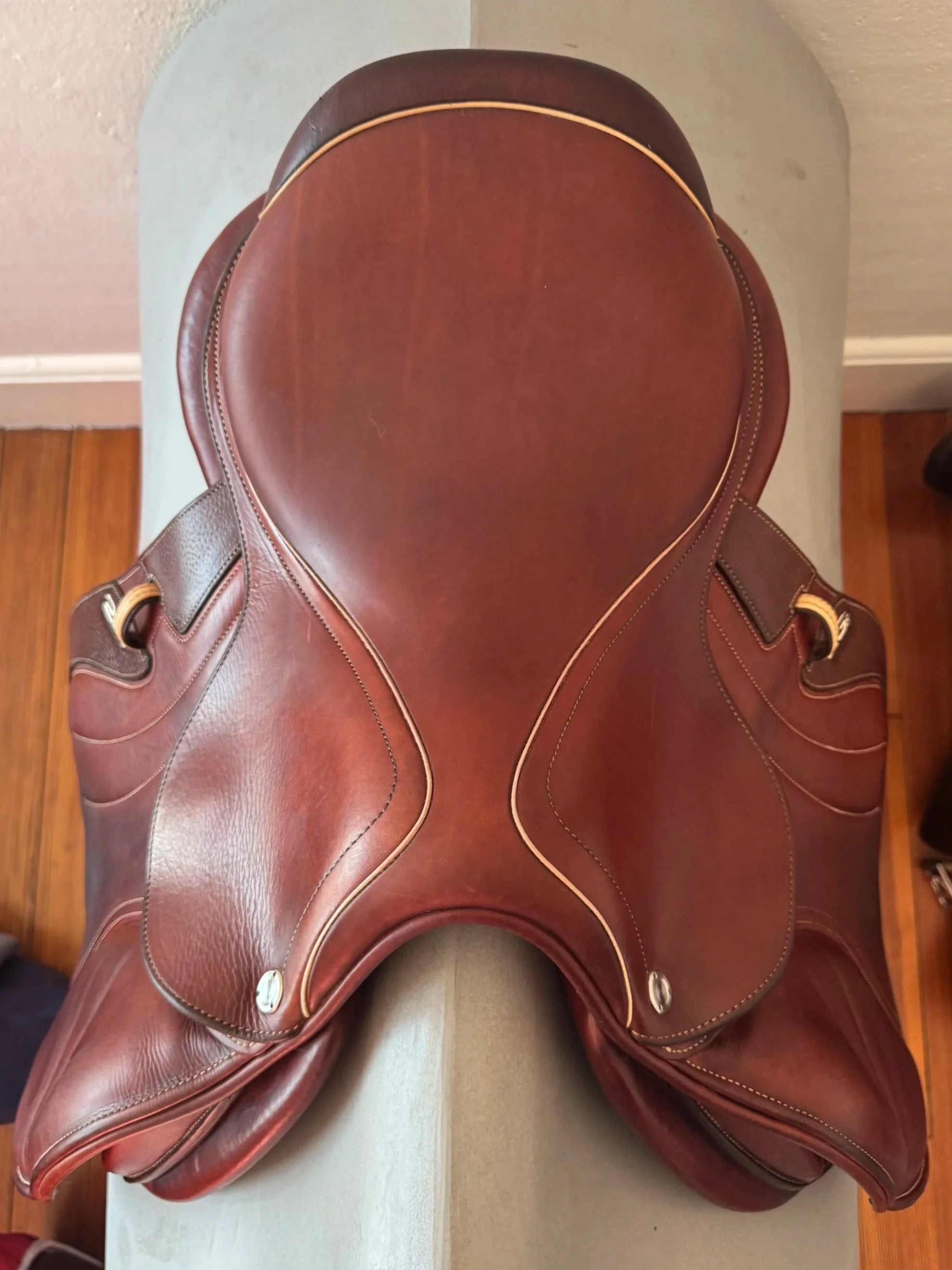 16.5" CWD SE31 Mademoiselle 2Gs Saddle - 2022 - 2L - Full Buffalo - Seat 3
