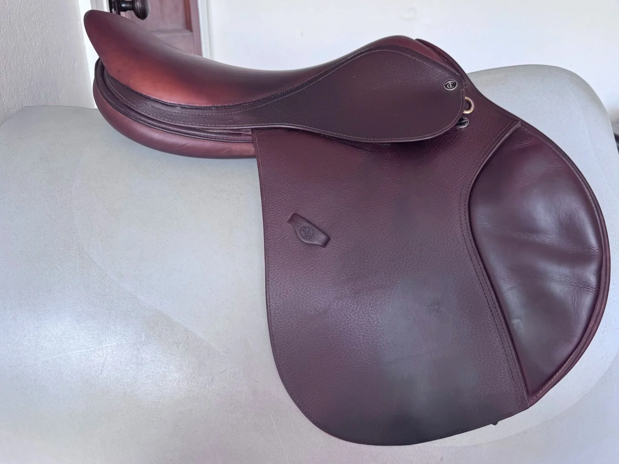 18.5" / 18" Tad Coffin TC2SR SmartRide Performance Saddle - 2020 - Right View 2