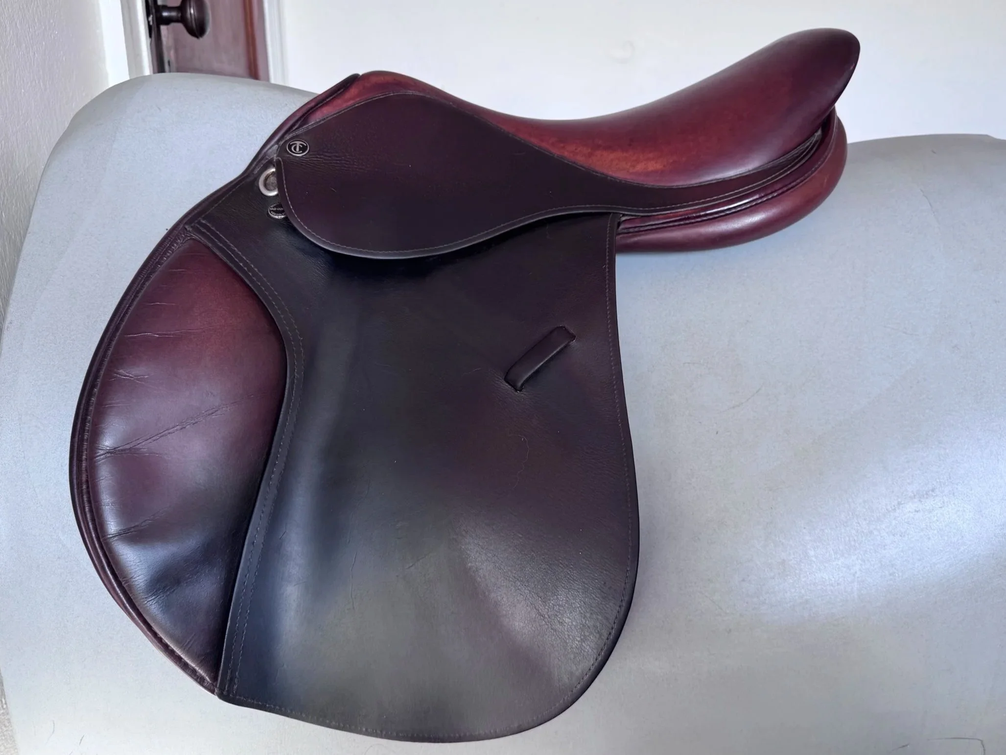 17.5" Tad Coffin A5 SmartRide Saddle - Grain / Calf - Gorgeous Panels - Left View 2