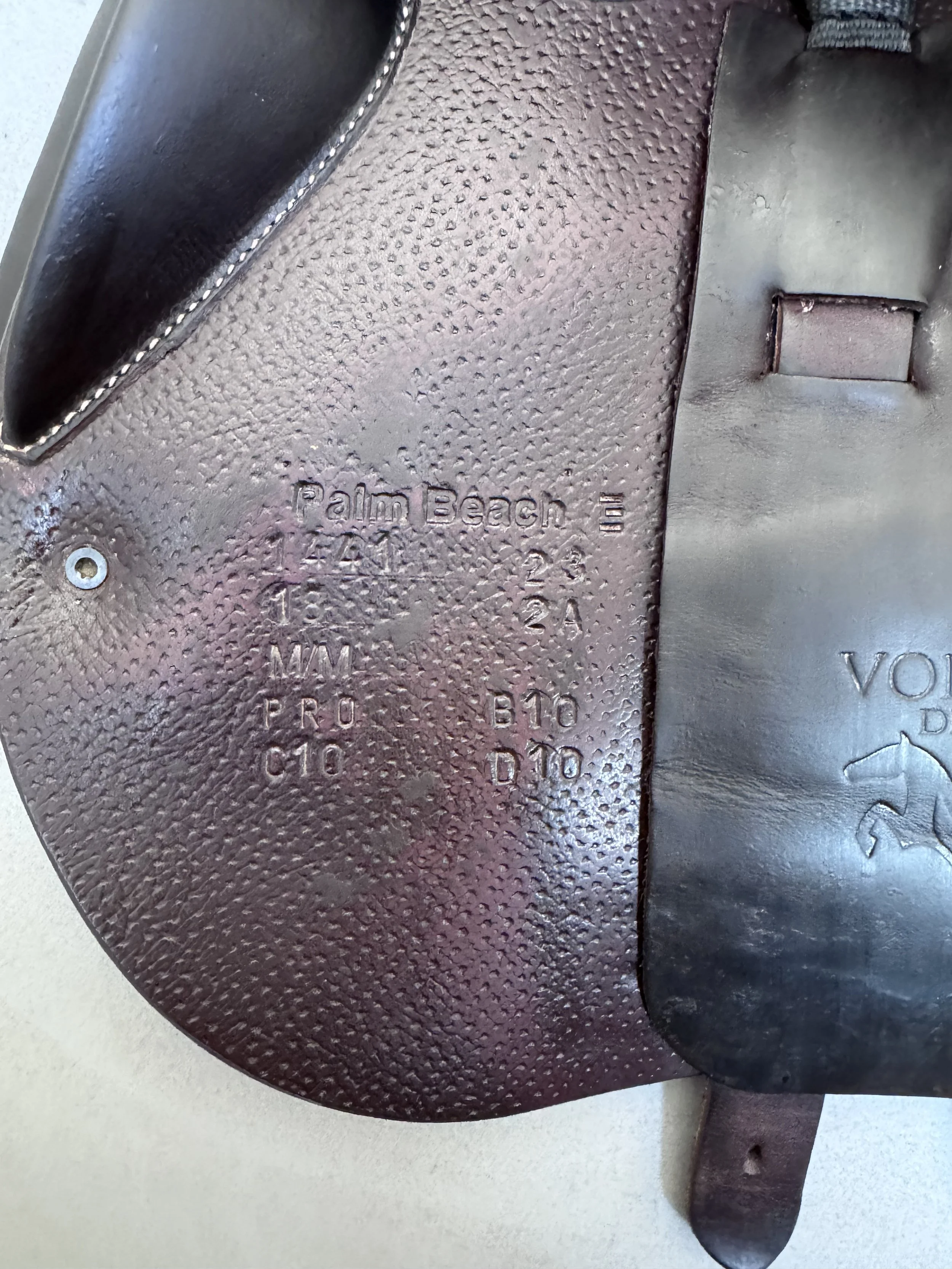 18" Voltaire Palm Beach E PRO Saddle - 2023 - 2A - Full Buffalo - EQUISENSE TECH - Serial Stamp 2