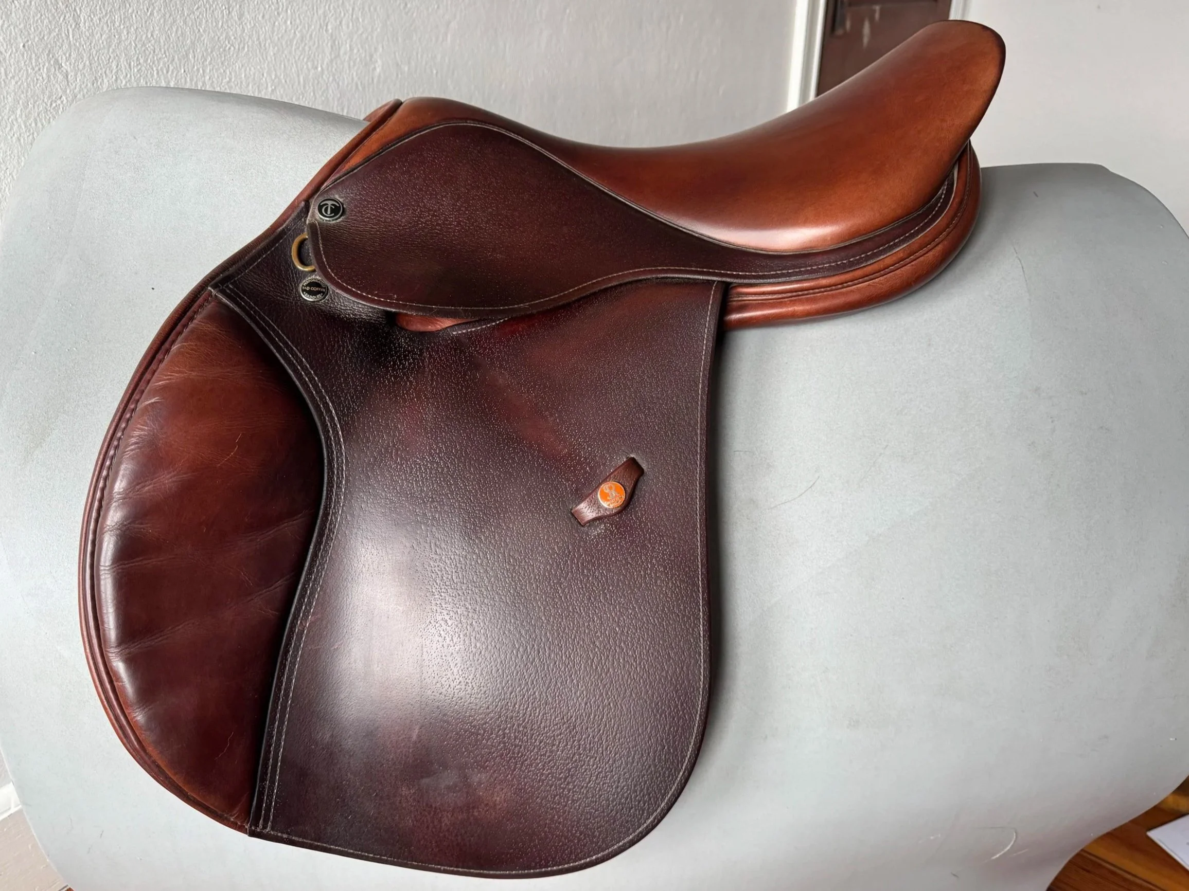 18" Tad Coffin SmartRide Performance Saddle - Left View 3