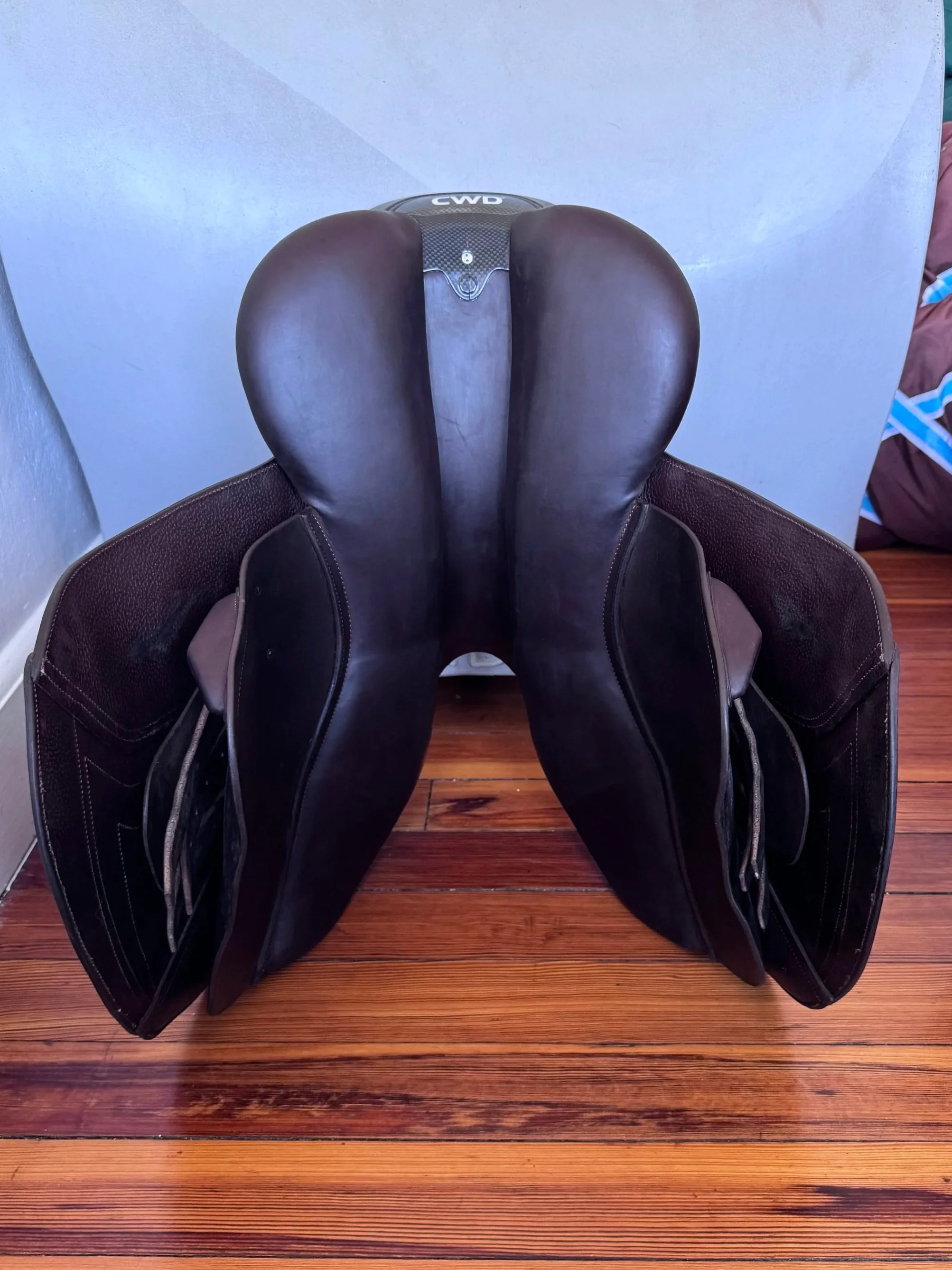 17" CWD SE25 2Gs Saddle - 2021 - 2C - Full Buffalo  - Tree