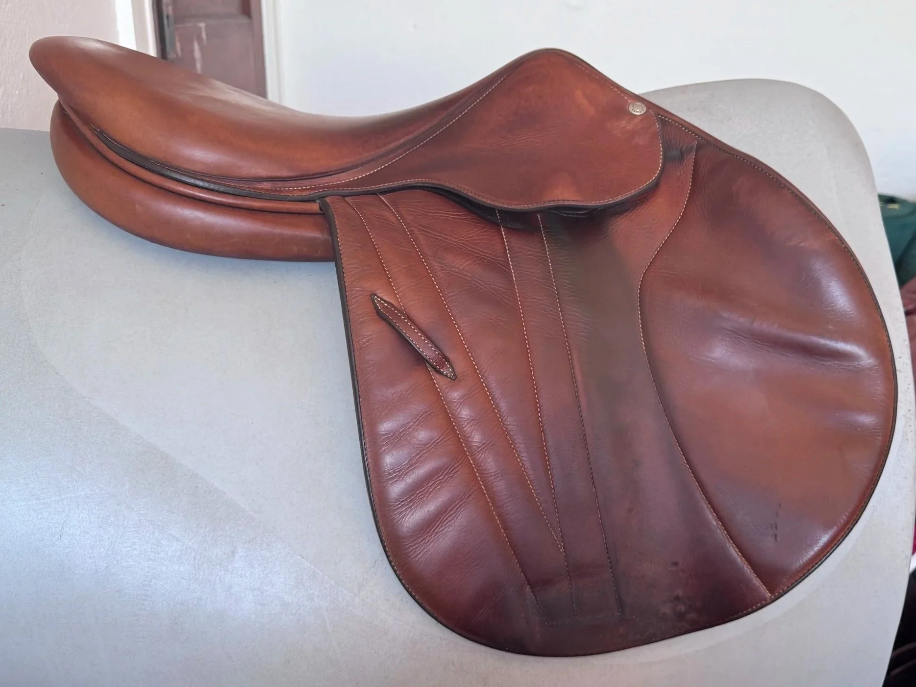 18" Butet Premium Saddle - 2015 - P Seat - 2.5 Flaps - WOOL FLOCKED - Right View 3