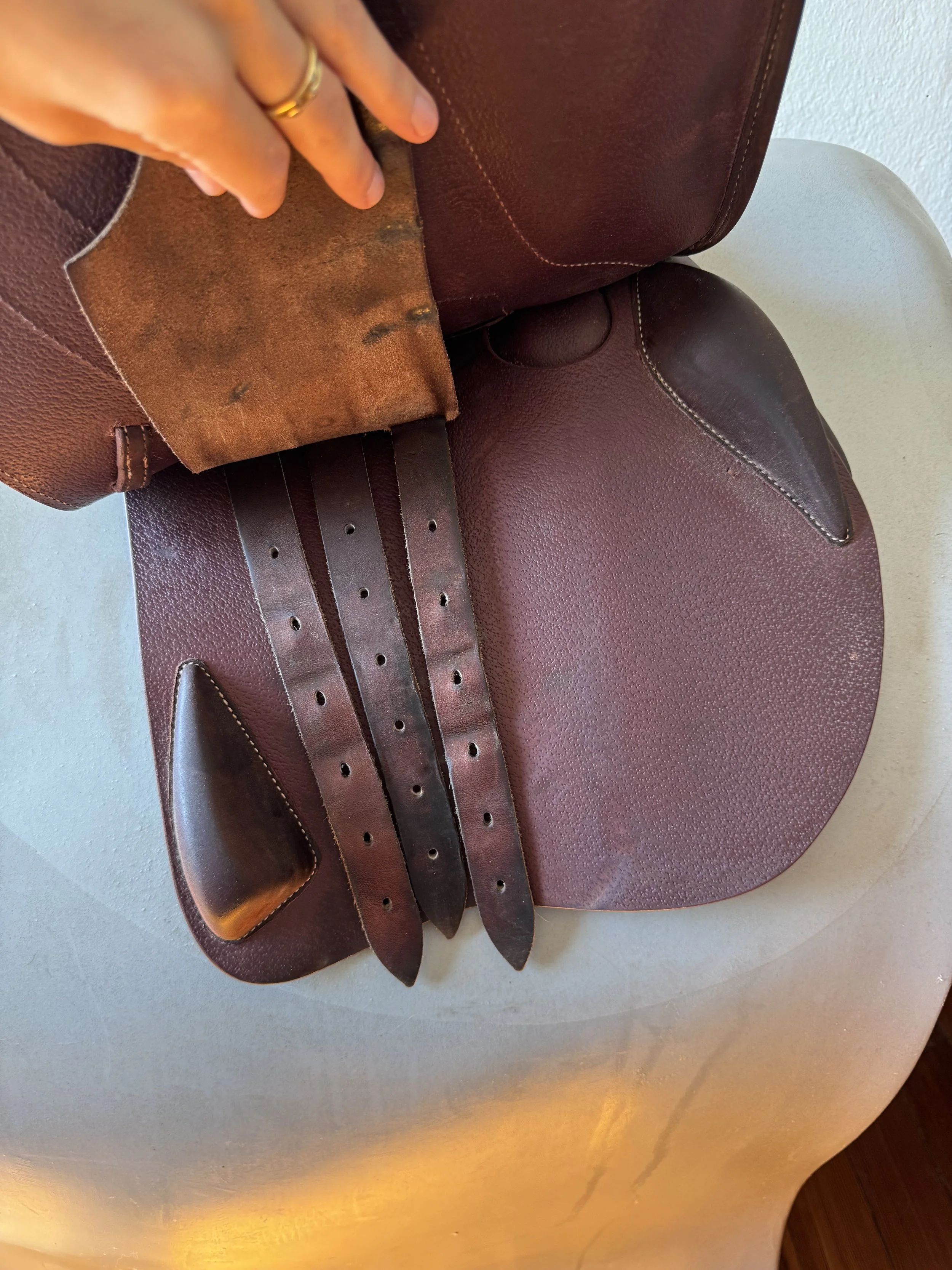 17.5" 2022 Devoucoux Biarritz O Saddle - Underflaps 2