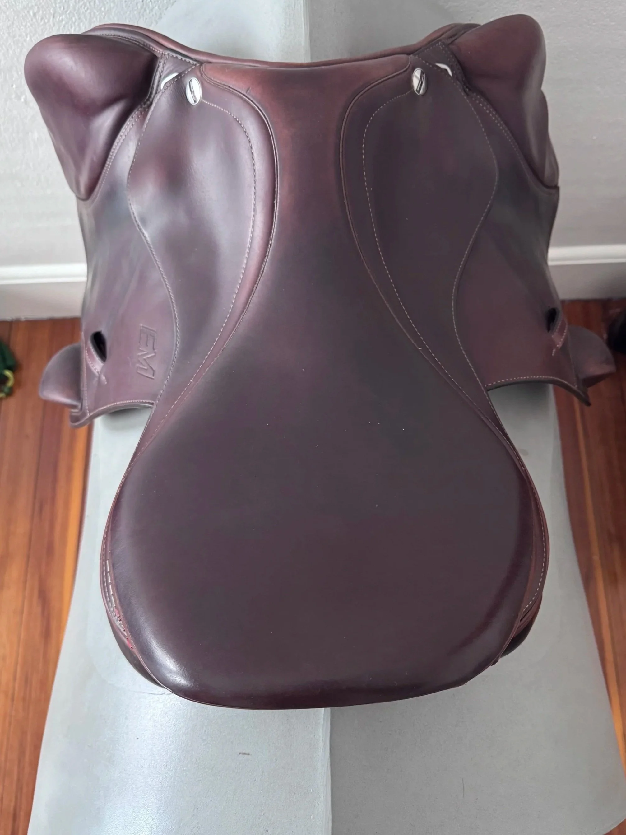 18" Erreplus EM Monoflap Saddle - 2020 - SL Panels - Wool Flocked & Fully Adjustable - Seat 1