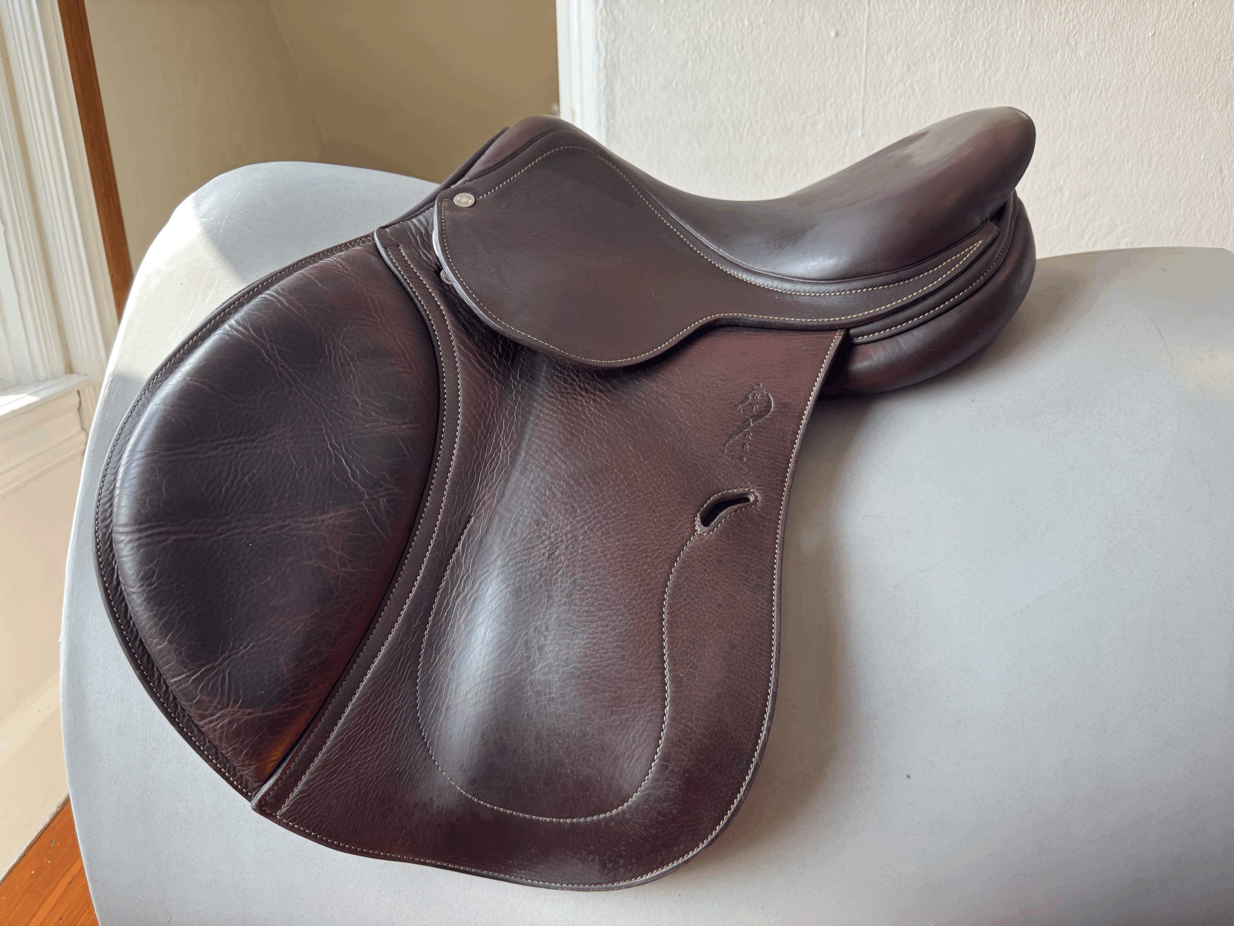 15.5" Antares Saddle Left View Second