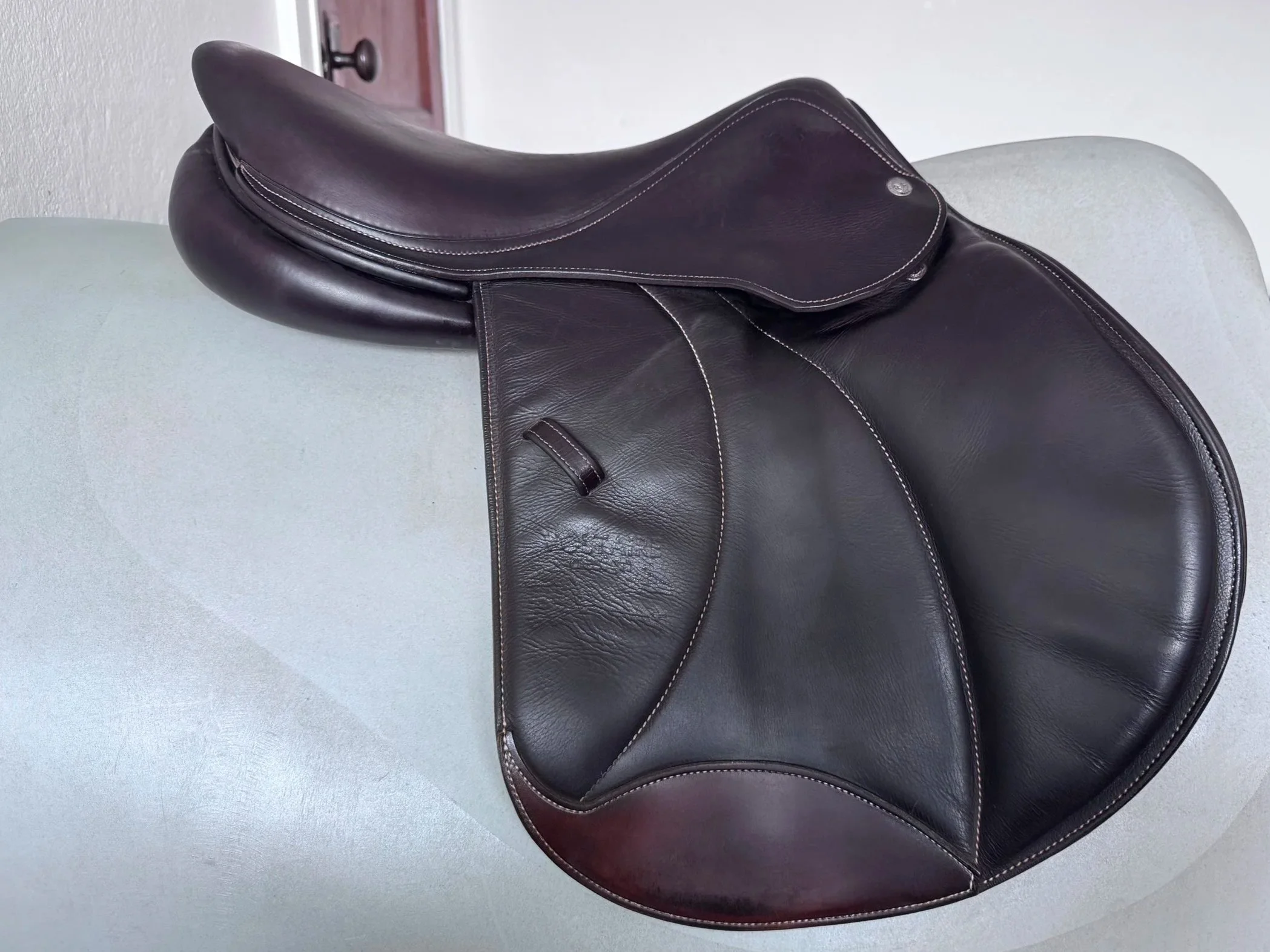 16.5" Voltaire Palm Beach PRO Saddle - 2017 - 2A - Full Buffalo - Right Side 3