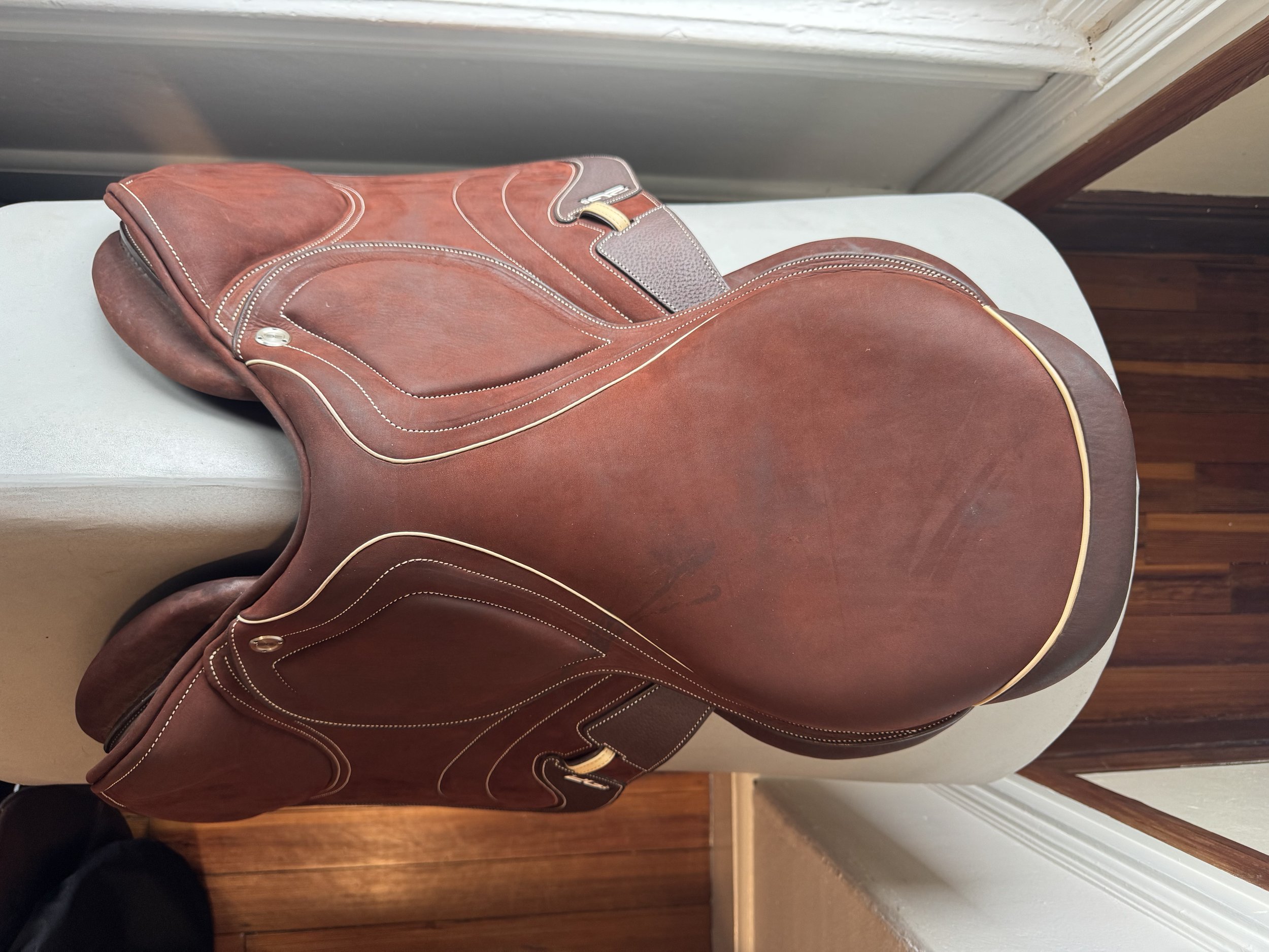 17.5" CWD Mademoiselle 2Gs Saddle 3C