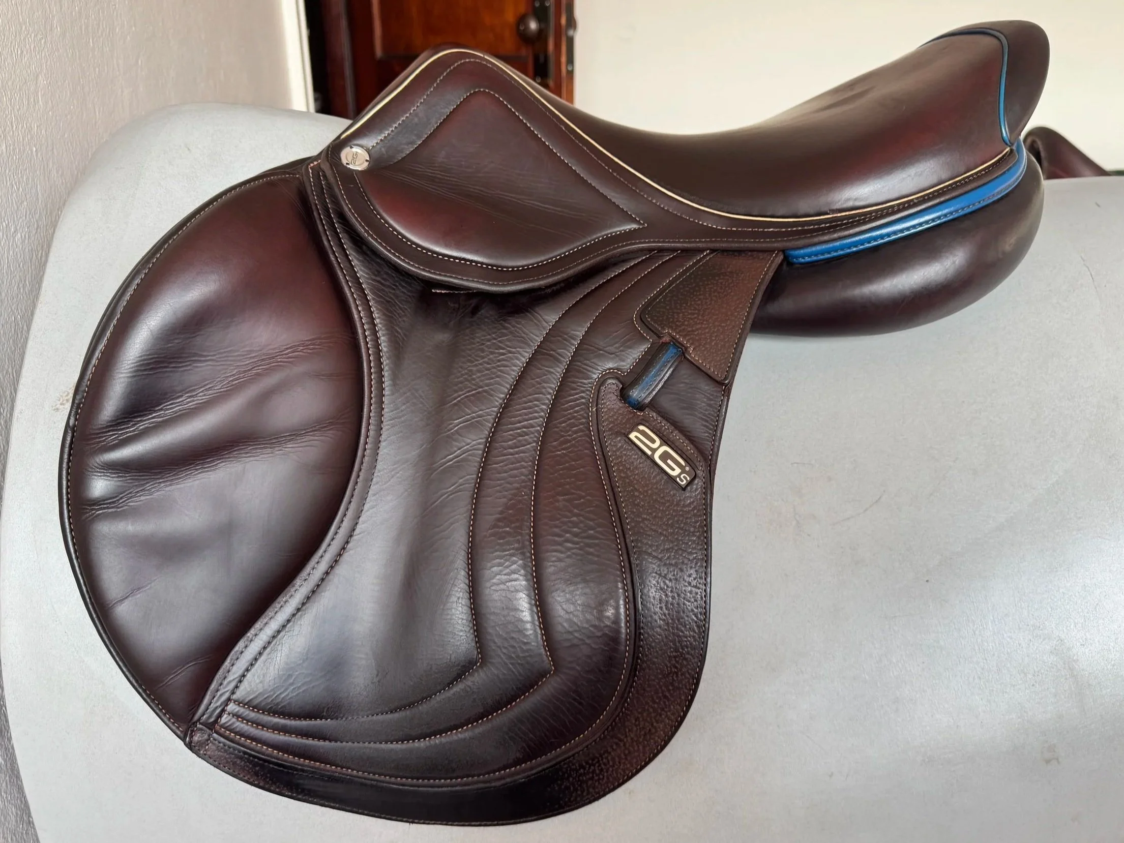 17.5" CWD SE32 Mamdemoiselle 2Gs Saddle - 2019 - 3C - Full Buffalo - Left View 2