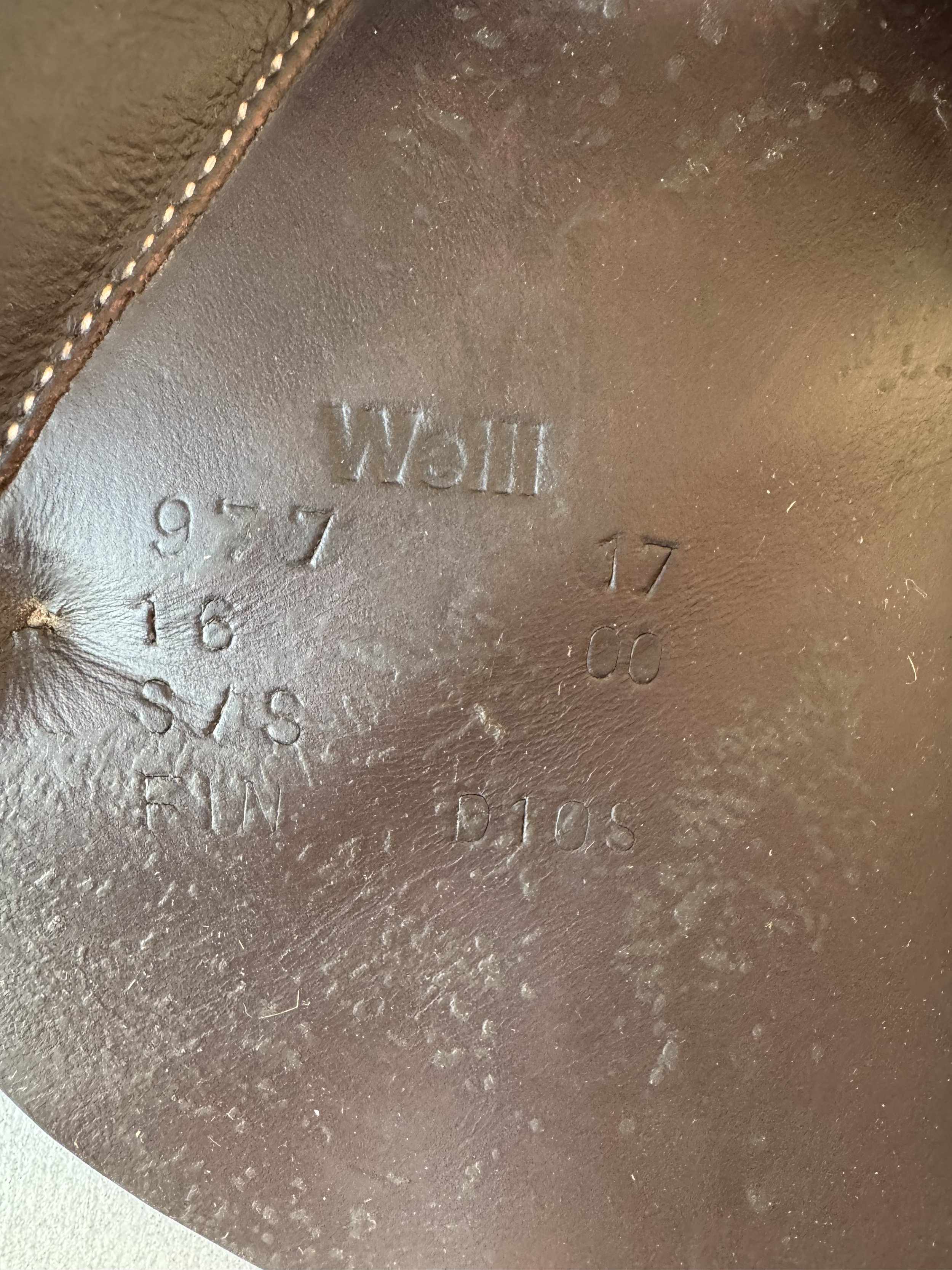 16" Voltaire Welli Saddle - 2017 - 00 - Full Buffalo - Serial Stamp