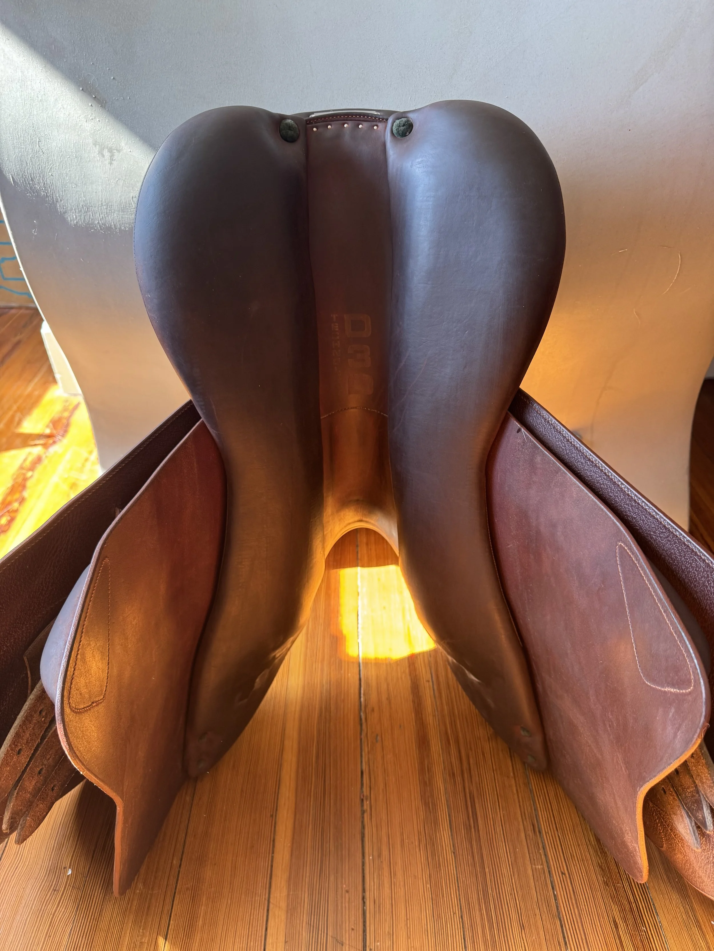 17.5" Devoucoux Biarritz O Saddle - 2024 - 3AA - Underside