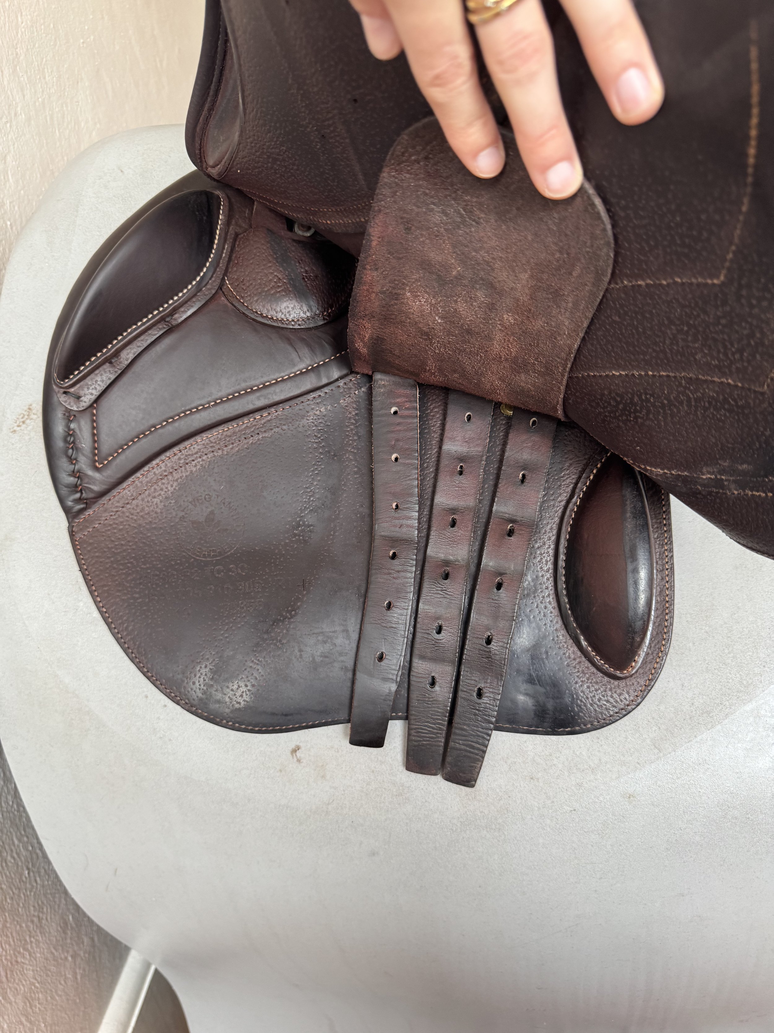 17.5" CWD SE32 Mamdemoiselle 2Gs Saddle - 2019 - 3C - Full Buffalo - Left Billets