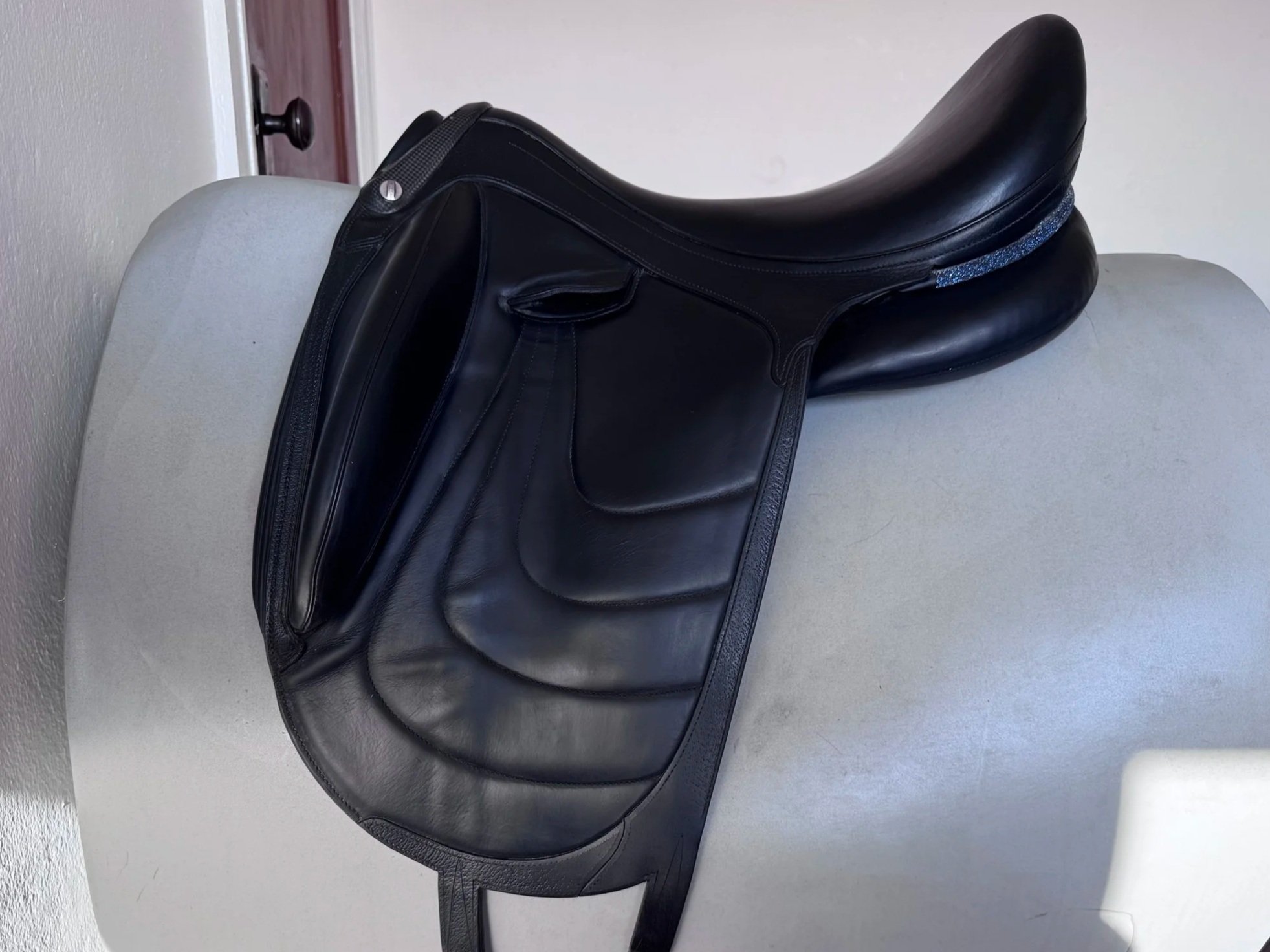 18" Devoucoux Makila Harmonie Dressage Saddle - 2018 - 2A - Left View 4