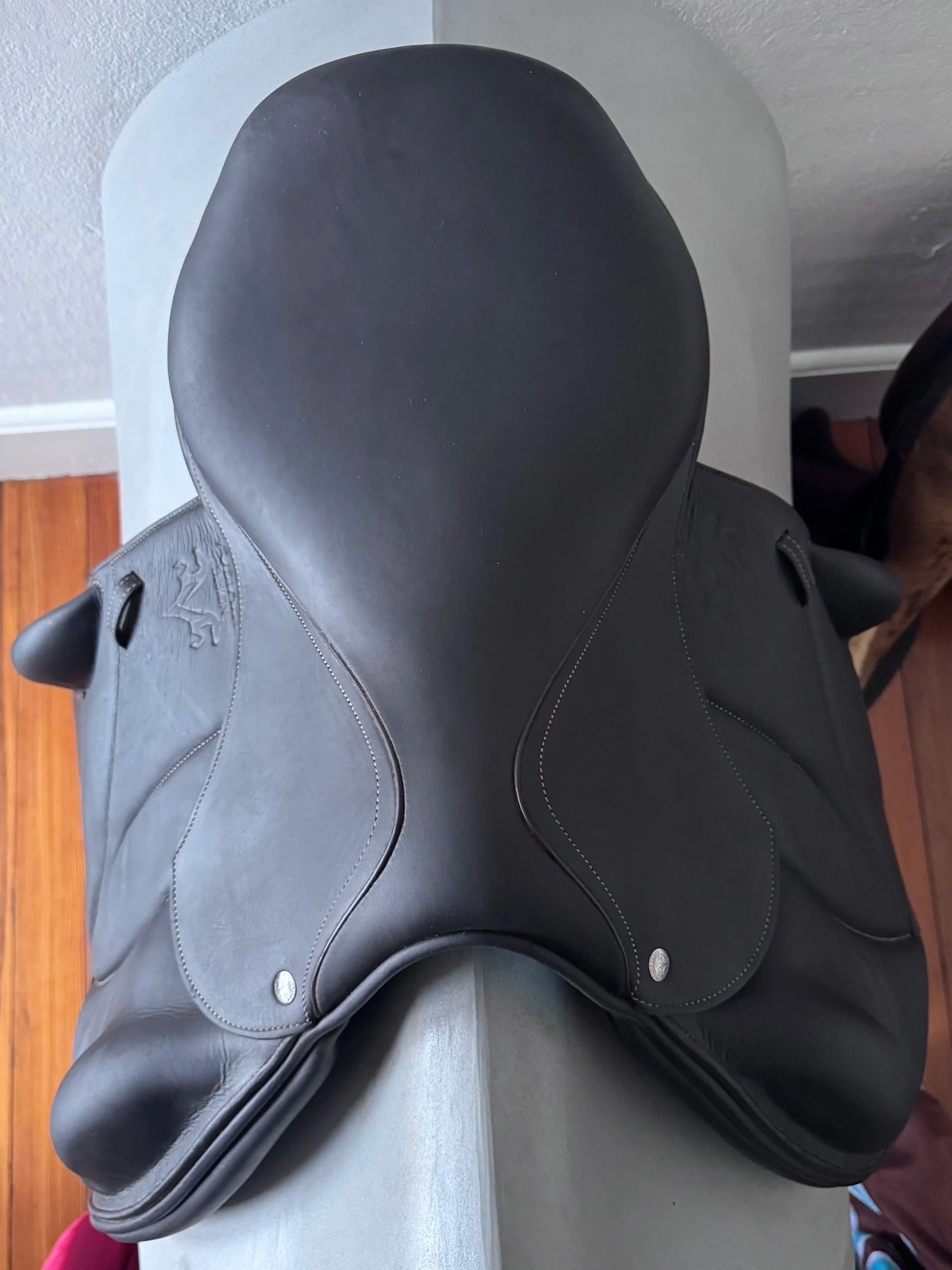 16.5" Voltaire Lexington PRO Monoflap Saddle - 2023 - 1A - Full Buffalo - Seat 2