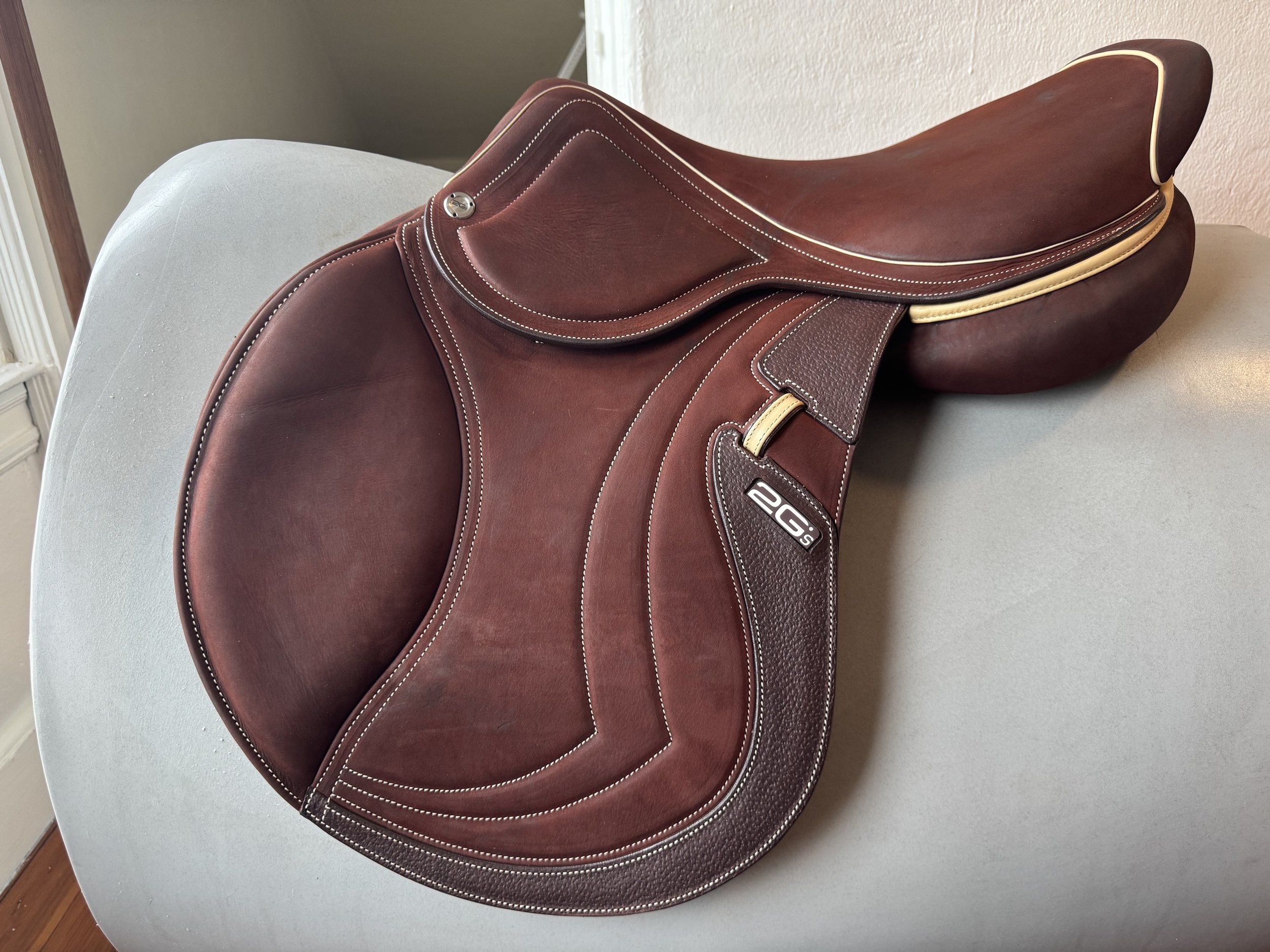 17.5" CWD Mademoiselle 2Gs Saddle 3C