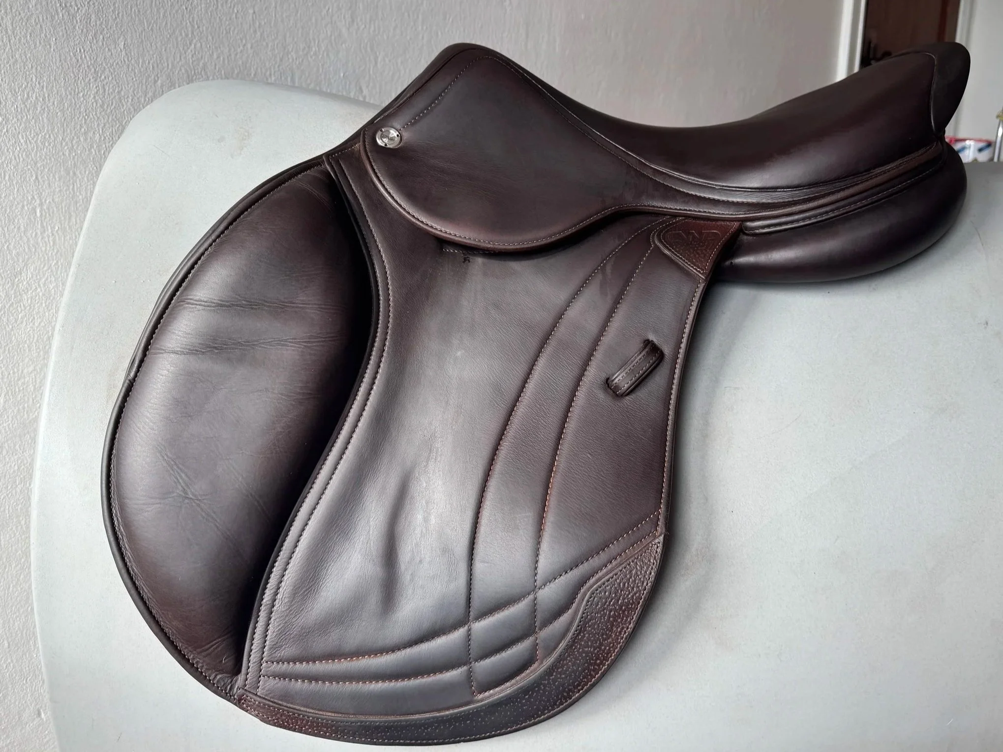 17.5" CWD SE38 Hunter Mademoiselle 2Gs Saddle - 4CH - 2021 - Full Buffalo - Left View 2