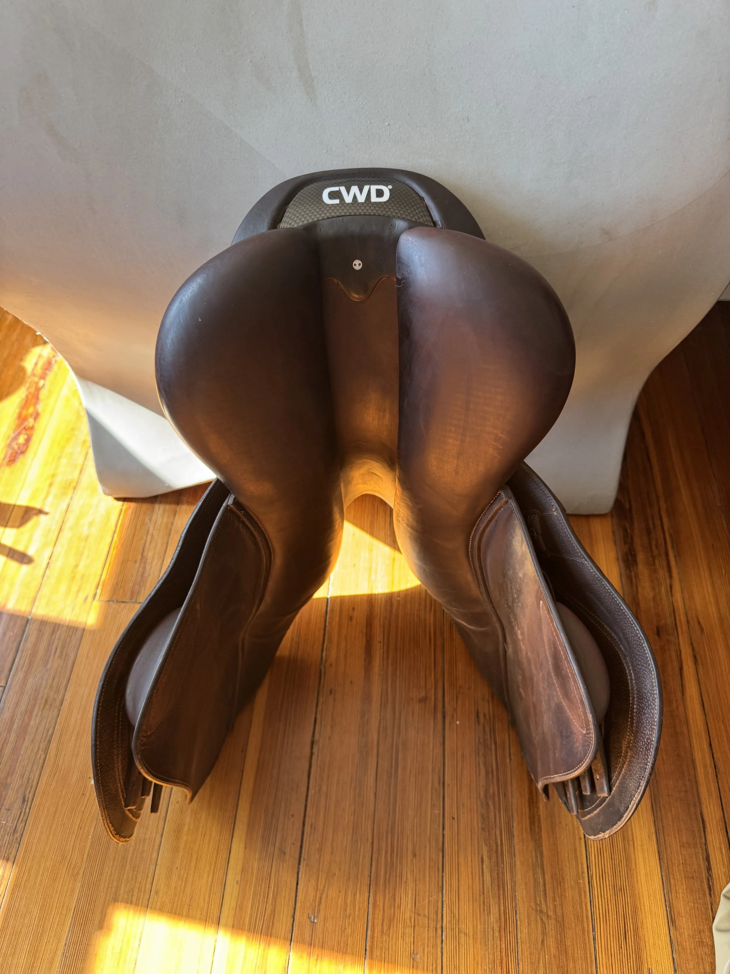 17.5" CWD SE32 Mademoiselle 2Gs Saddle - 2020 - 3C Flaps - Underside