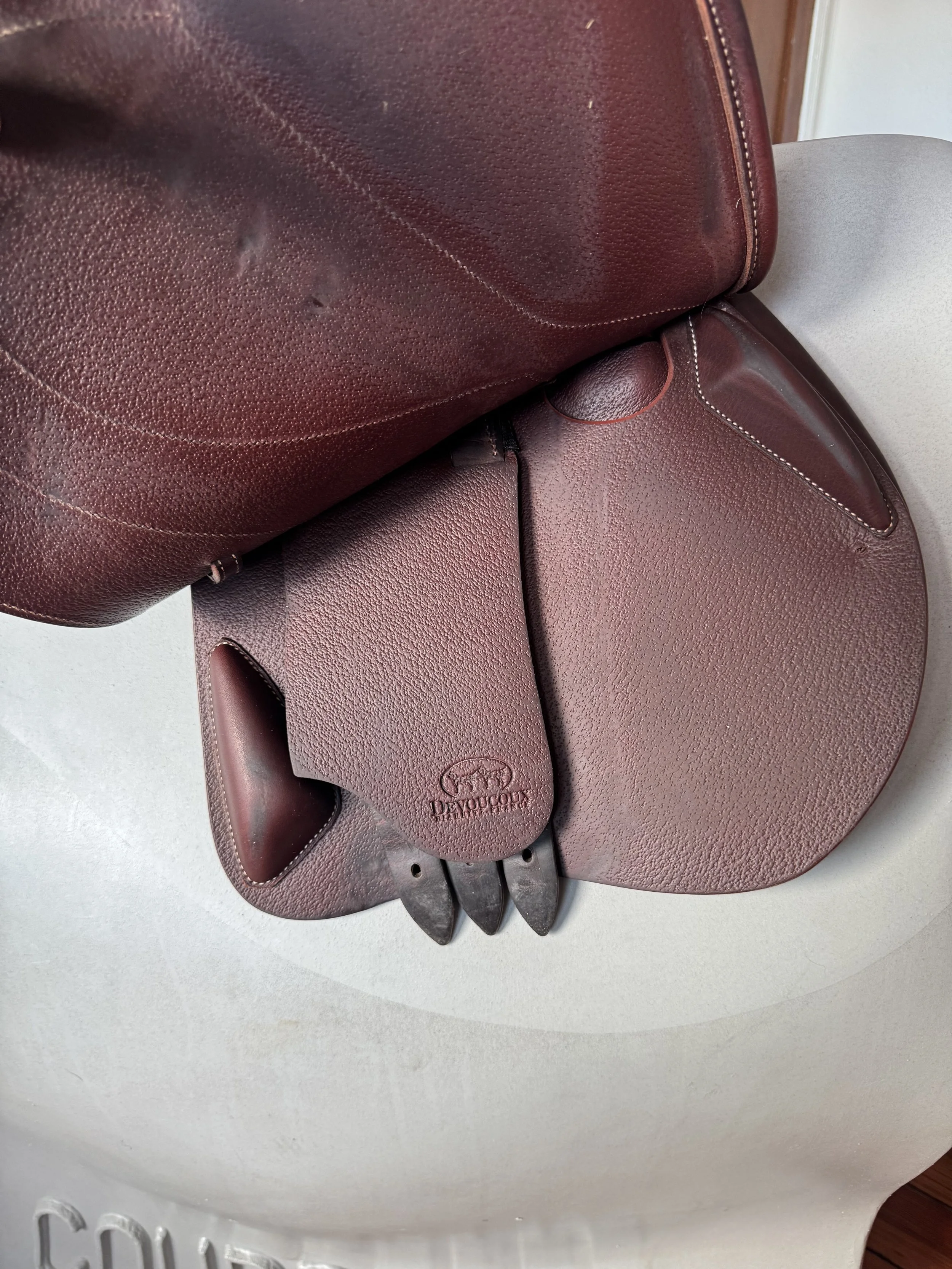 17.5" Devoucoux Biarritz O Saddle - 2020 - 2A - Full Buffalo - Right Underflap