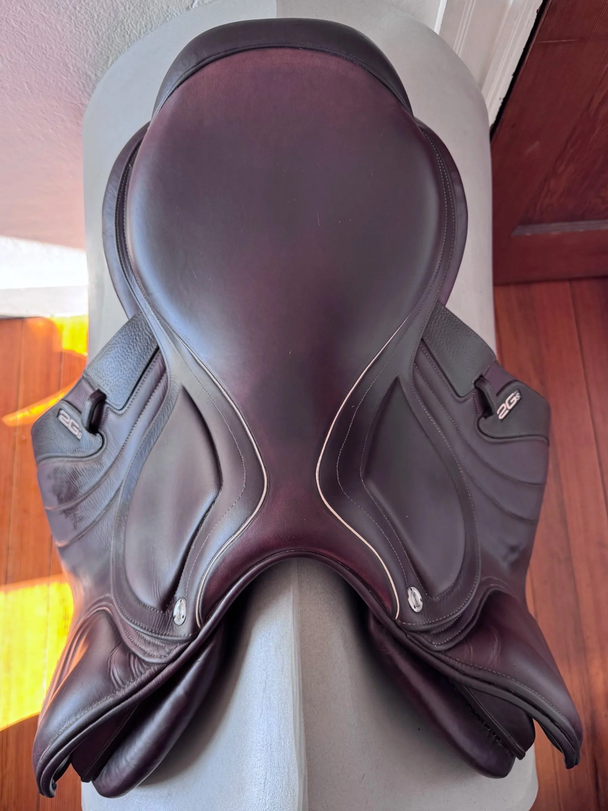 17.5" CWD SE31 Mademoiselle 2Gs Saddle - 2020 - 2C - Full Buffalo - Seat 2