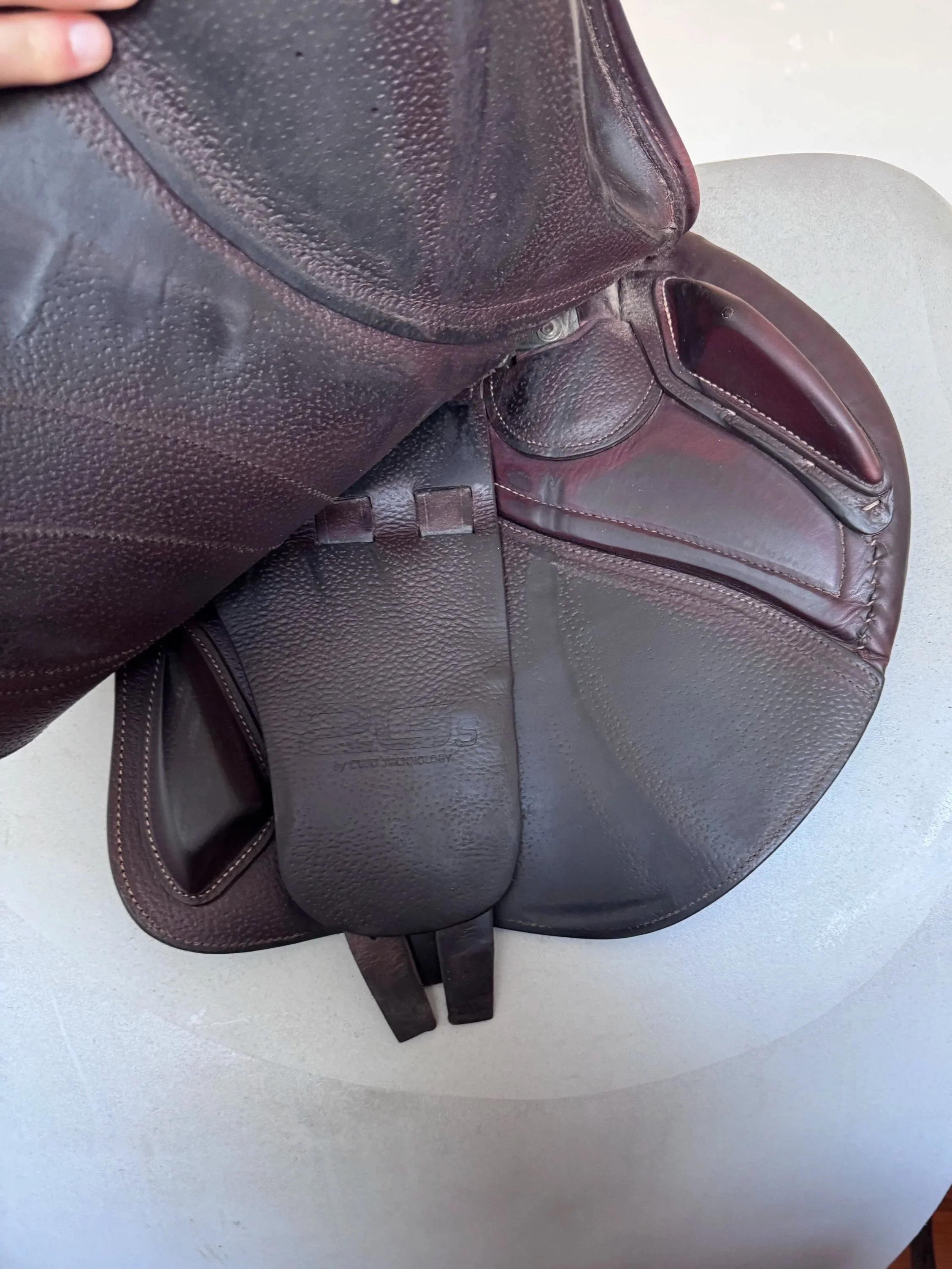 17.5" CWD SE31 Mademoiselle 2Gs Saddle - 2020 - 2C - Full Buffalo - Right Underflap