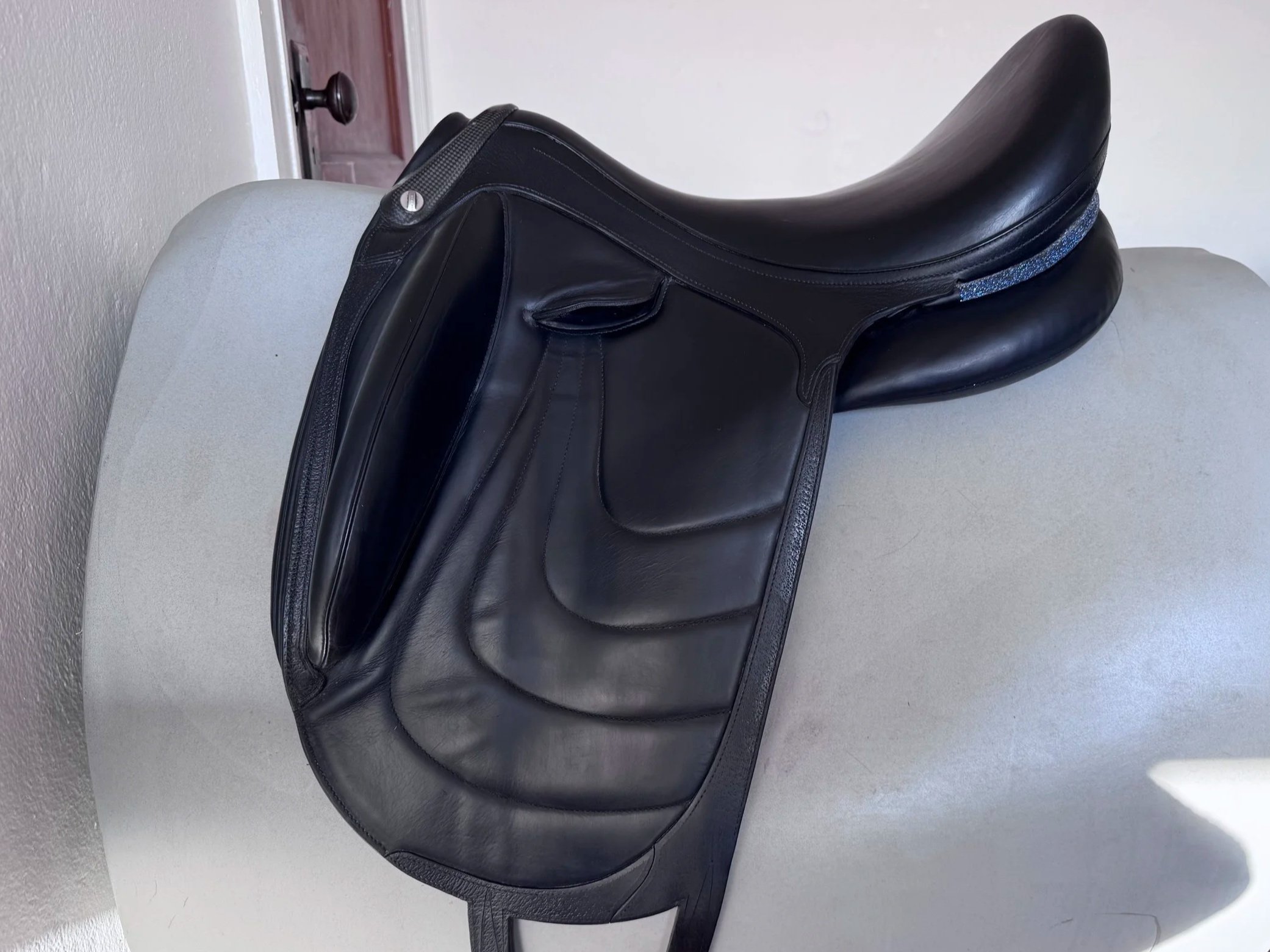 18" Devoucoux Makila Harmonie Dressage Saddle - 2018 - 2A - Left View 1