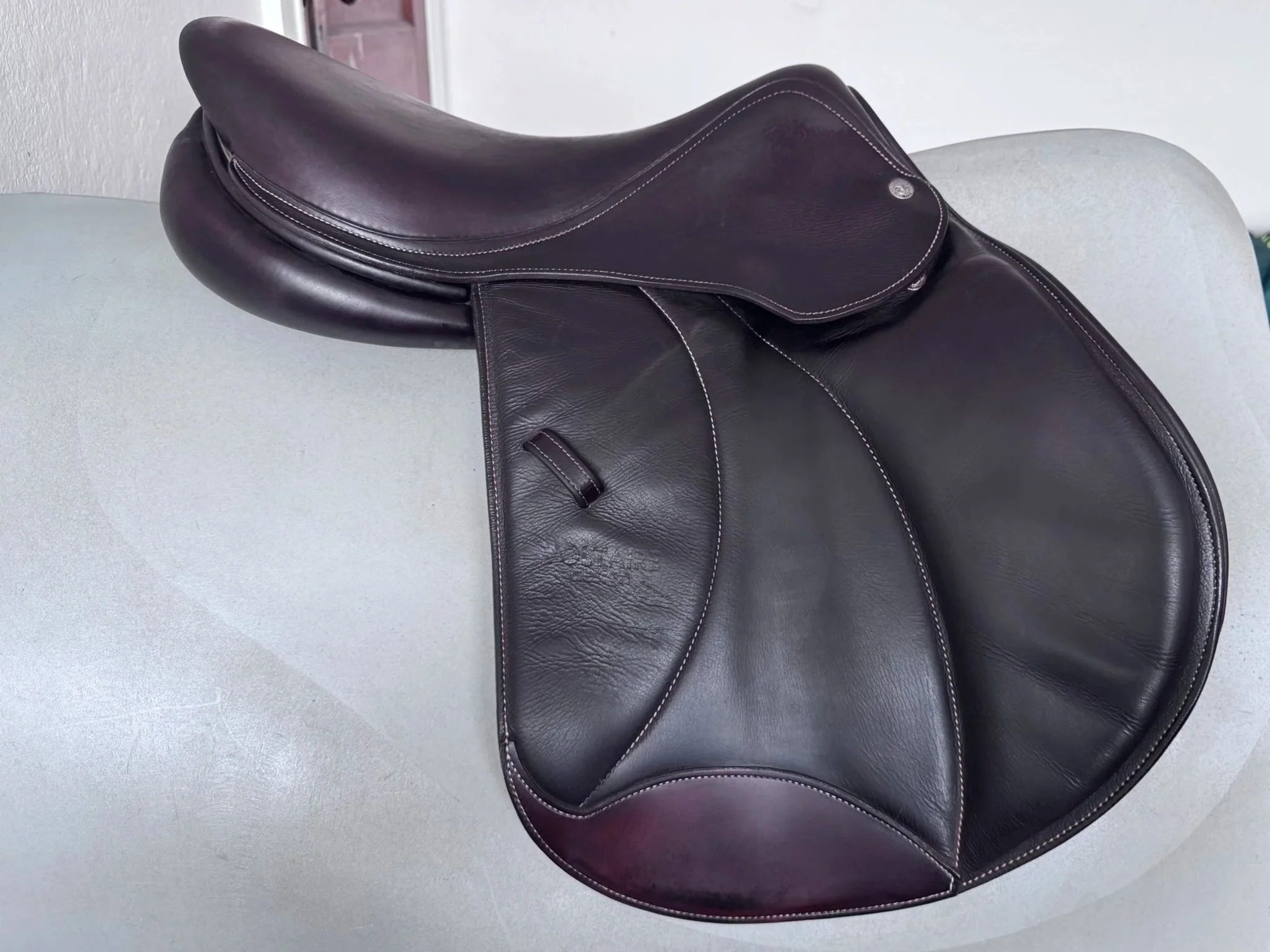 16.5" Voltaire Palm Beach PRO Saddle - 2017 - 2A - Full Buffalo - Right Side 1
