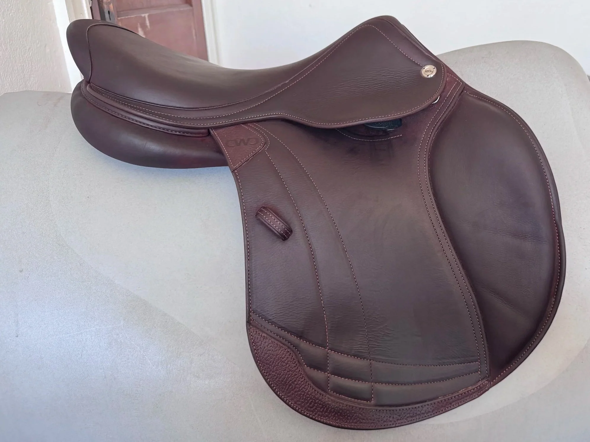 17.5" CWD SE38 Mademoiselle Hunter 2Gs Saddle - 2024 - 2LH - Full Buffalo - MINT - Right View 3