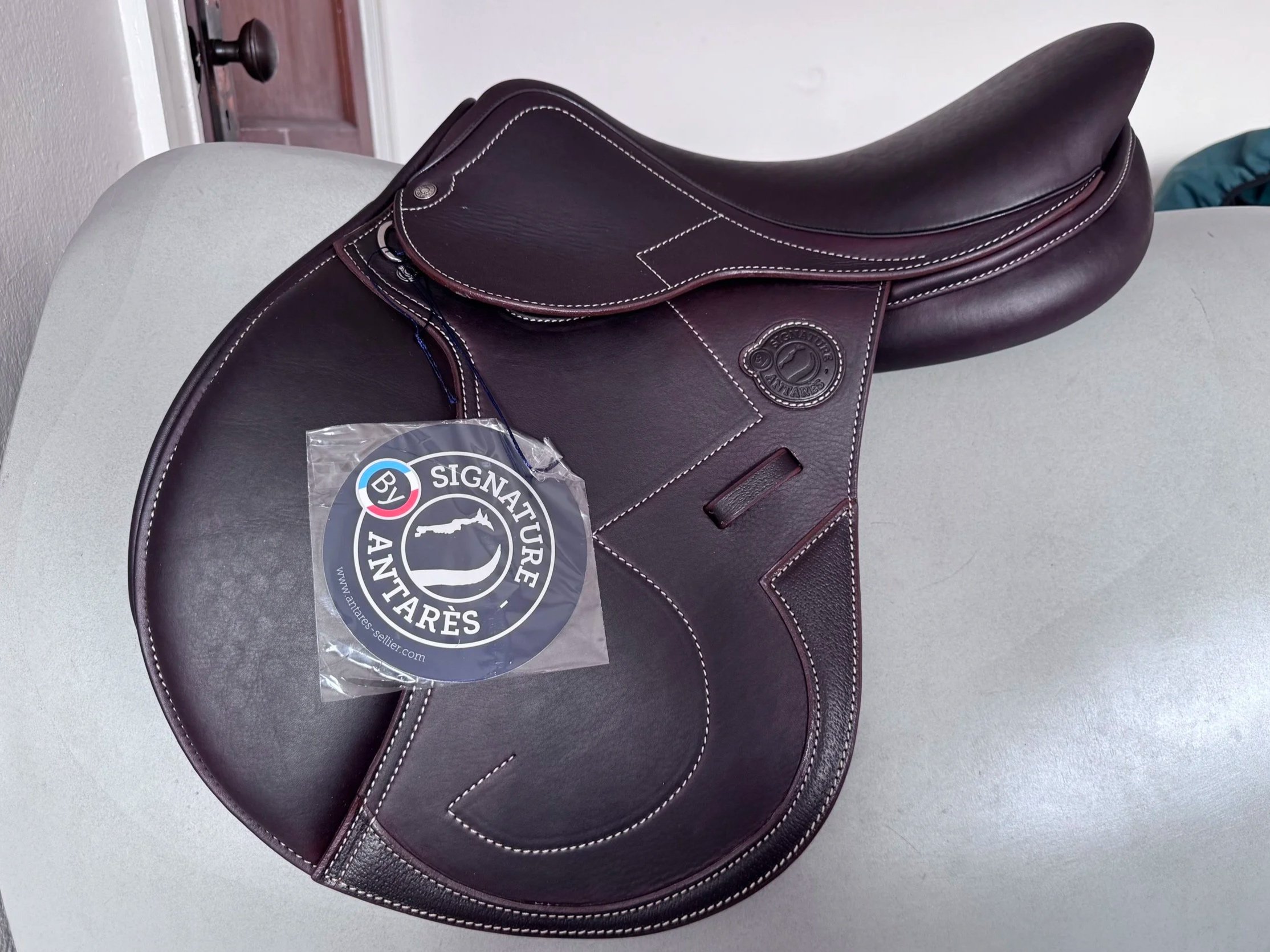 17" Antares Signature Saddle - 2025 - 2N - A01 - Full Calf - NEW - Left View 3