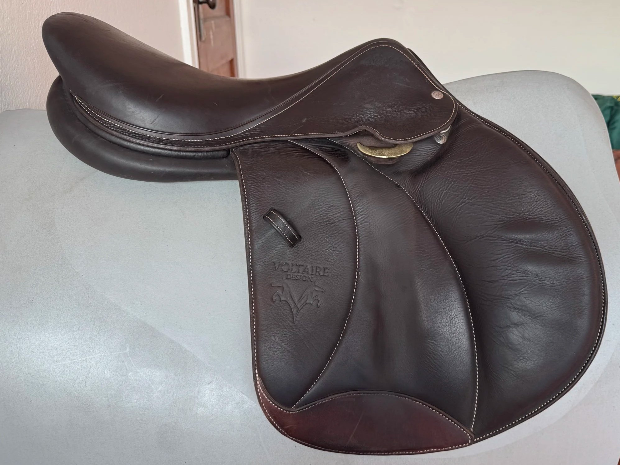 18" Voltaire Palm Beach PRO Saddle - 2021 - 3A - Full Buffalo - Right View 2