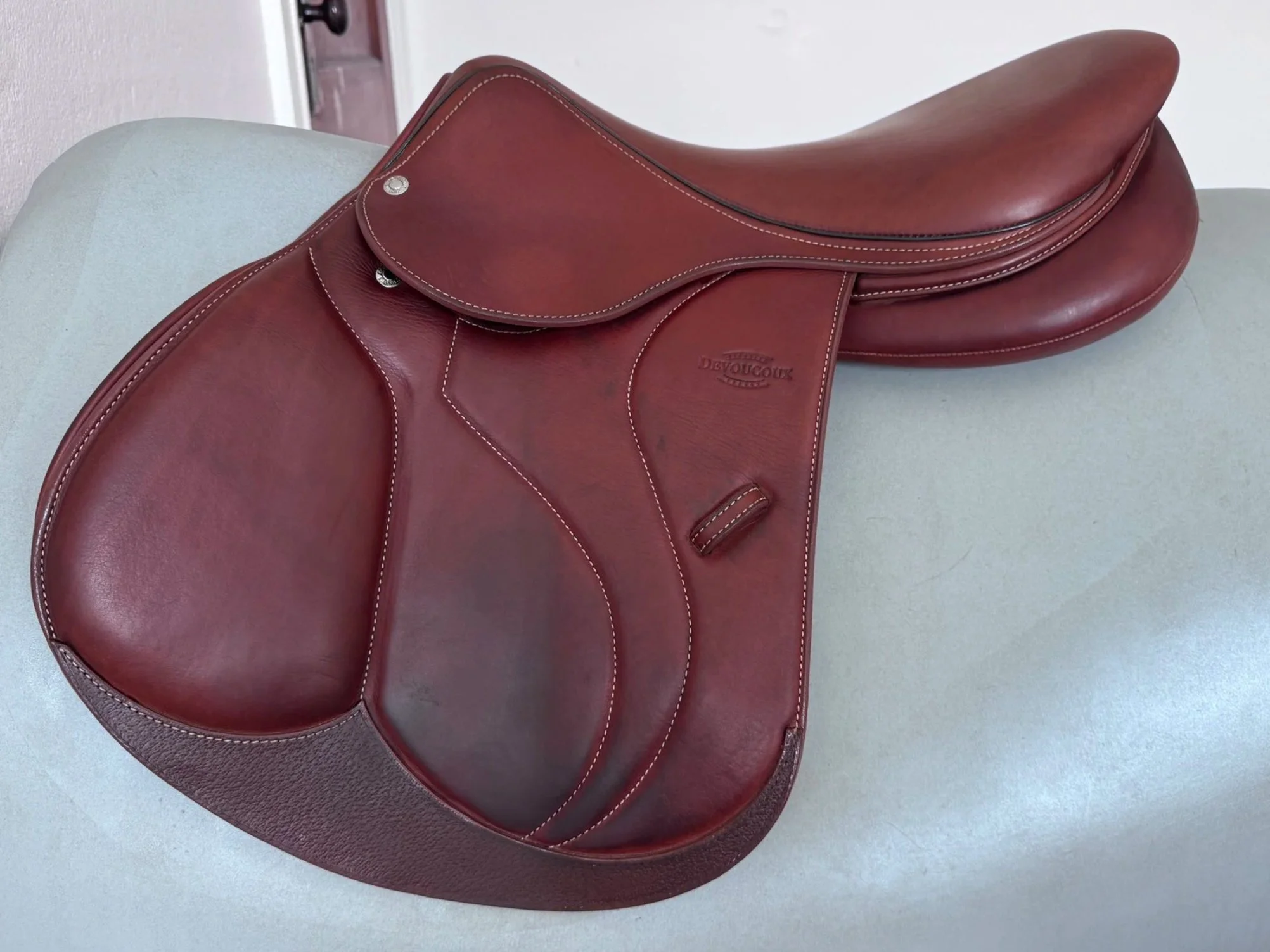 17.5" Devoucoux Biarritz S - 2022 - 1AA - Full Buffalo - Left View 3