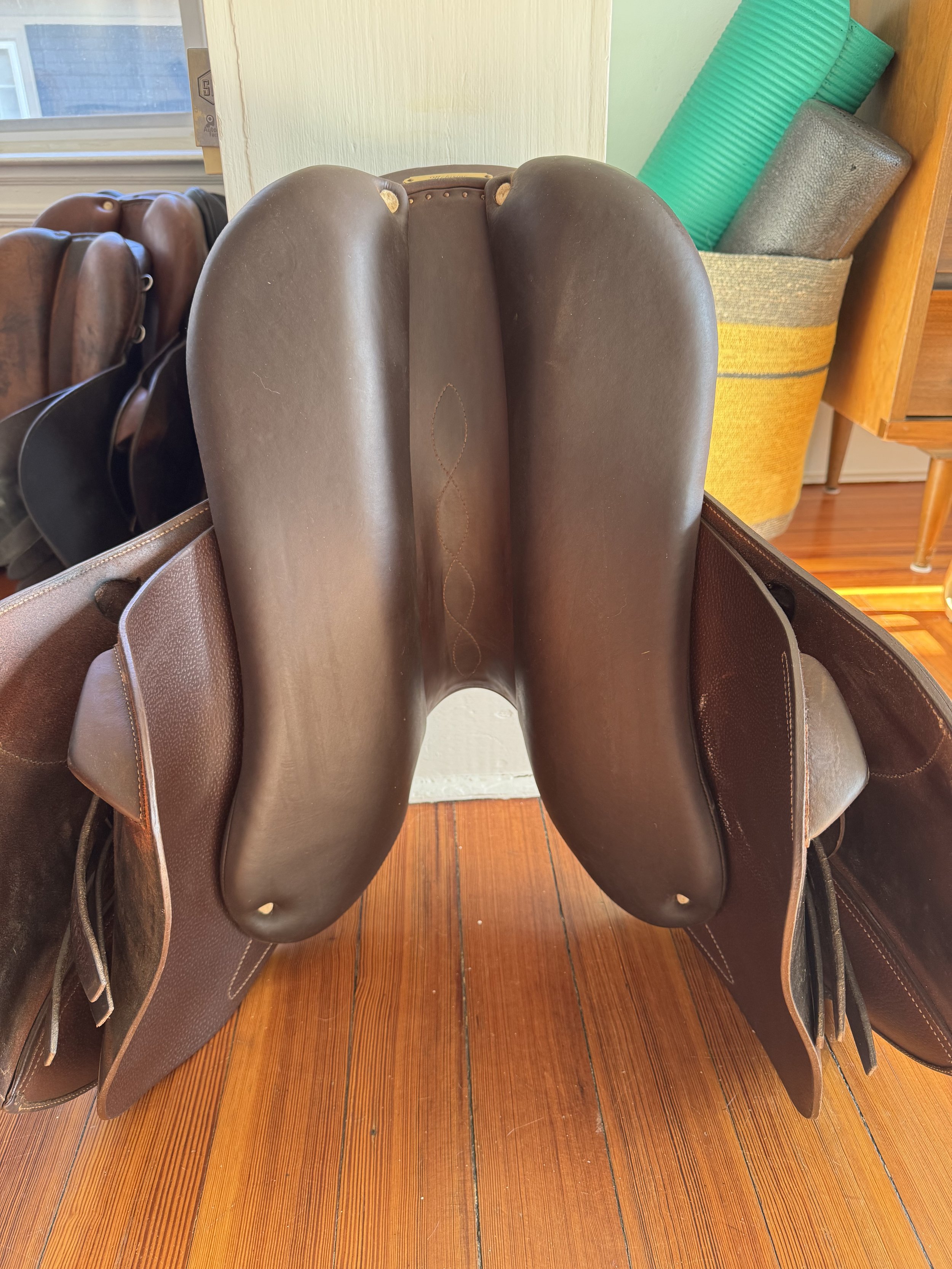 17" Antares Connexion Saddle - Shoulder Freedom Panels
