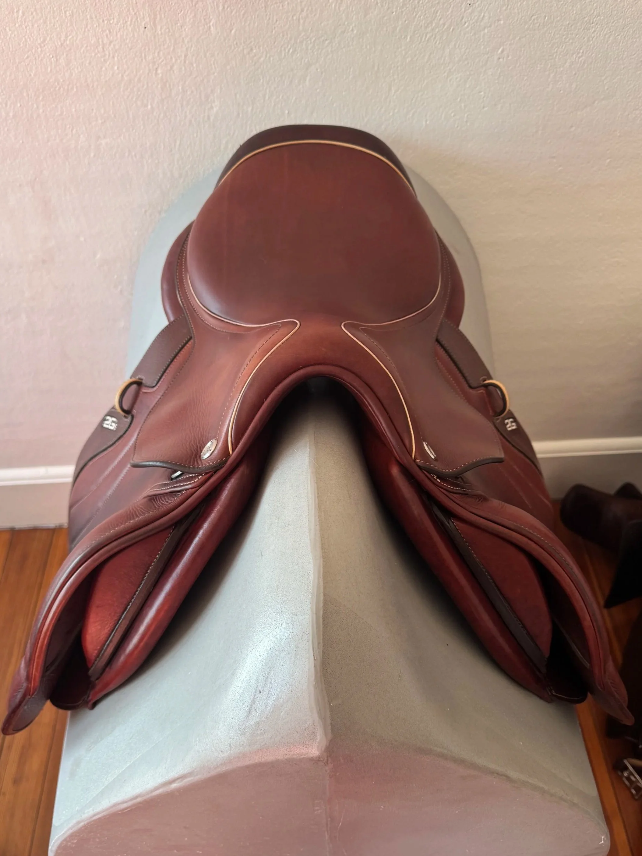 16.5" CWD SE31 Mademoiselle 2Gs Saddle - 2022 - 2L - Full Buffalo - Front Panels