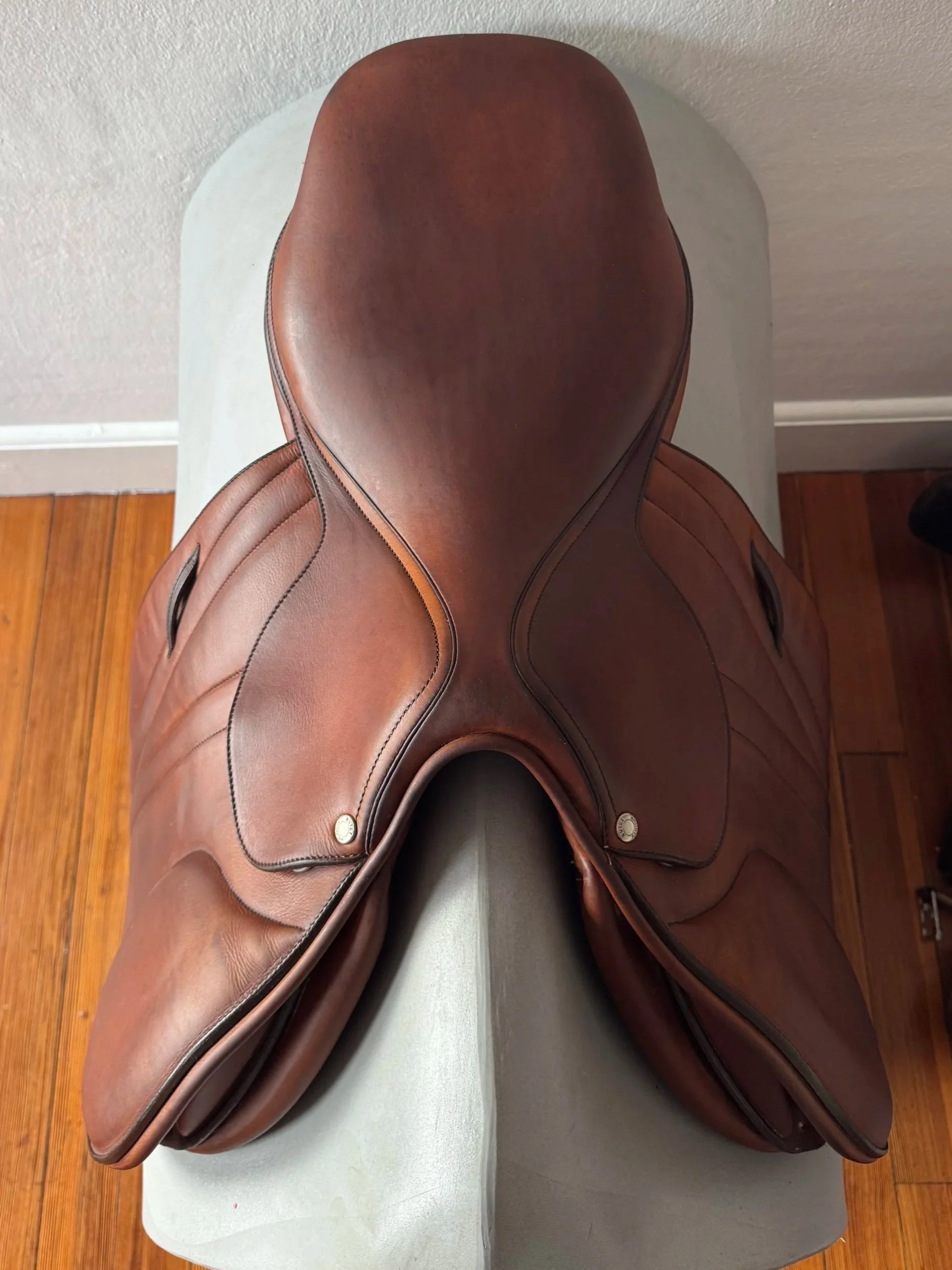 18" Butet Premium Saddle - P Flat Seat - 2.5 Flaps - Full Calf - Seat 2