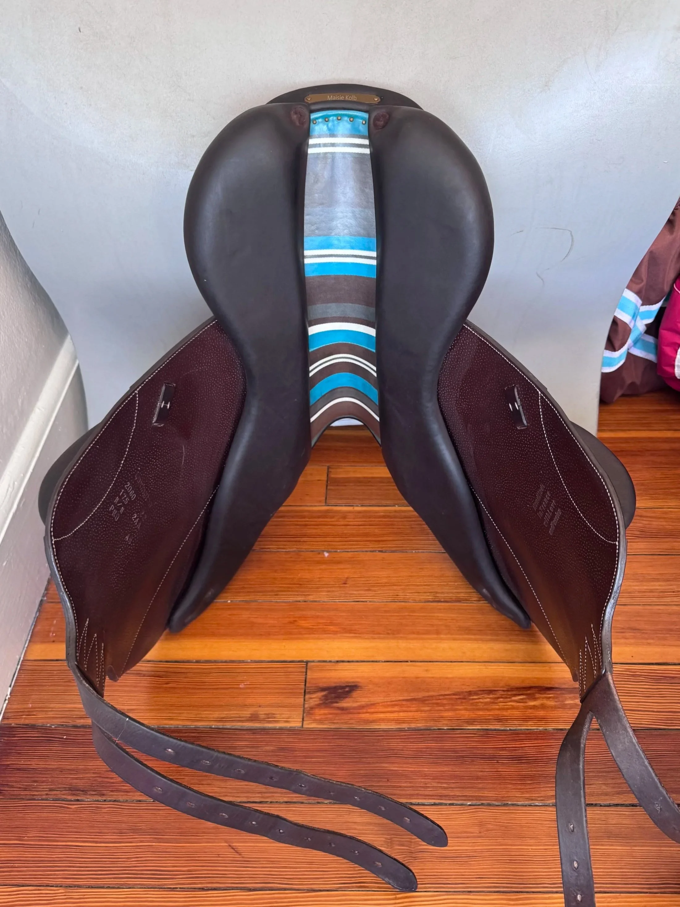 17.5" Voltaire Lexington PRO Monoflap Saddle - 2022 - 2AA - Grained Buffalo - Tree 1