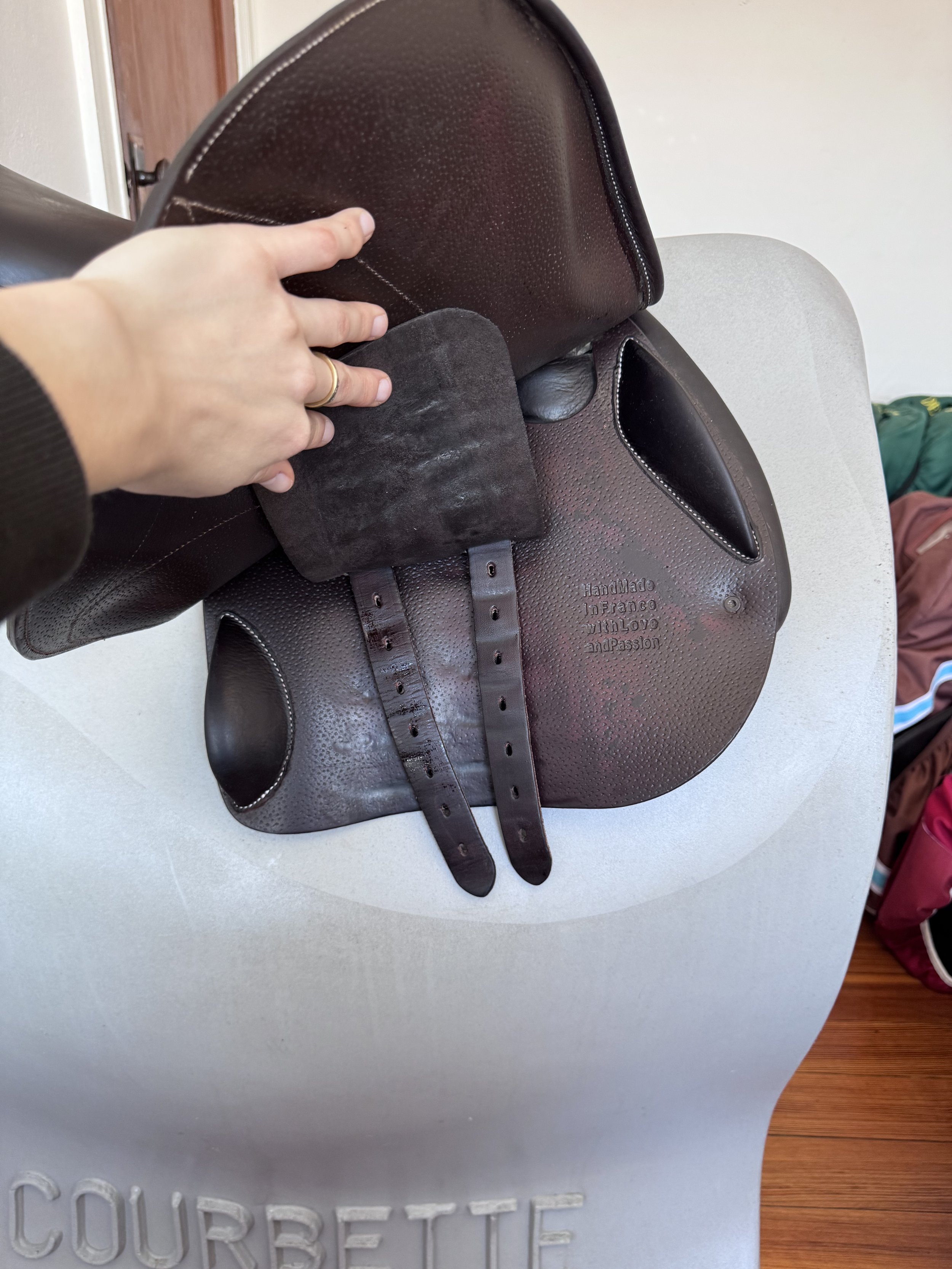 18" Voltaire Palm Beach E PRO Saddle - 2023 - 2A - Full Buffalo - EQUISENSE TECH - Right Billets