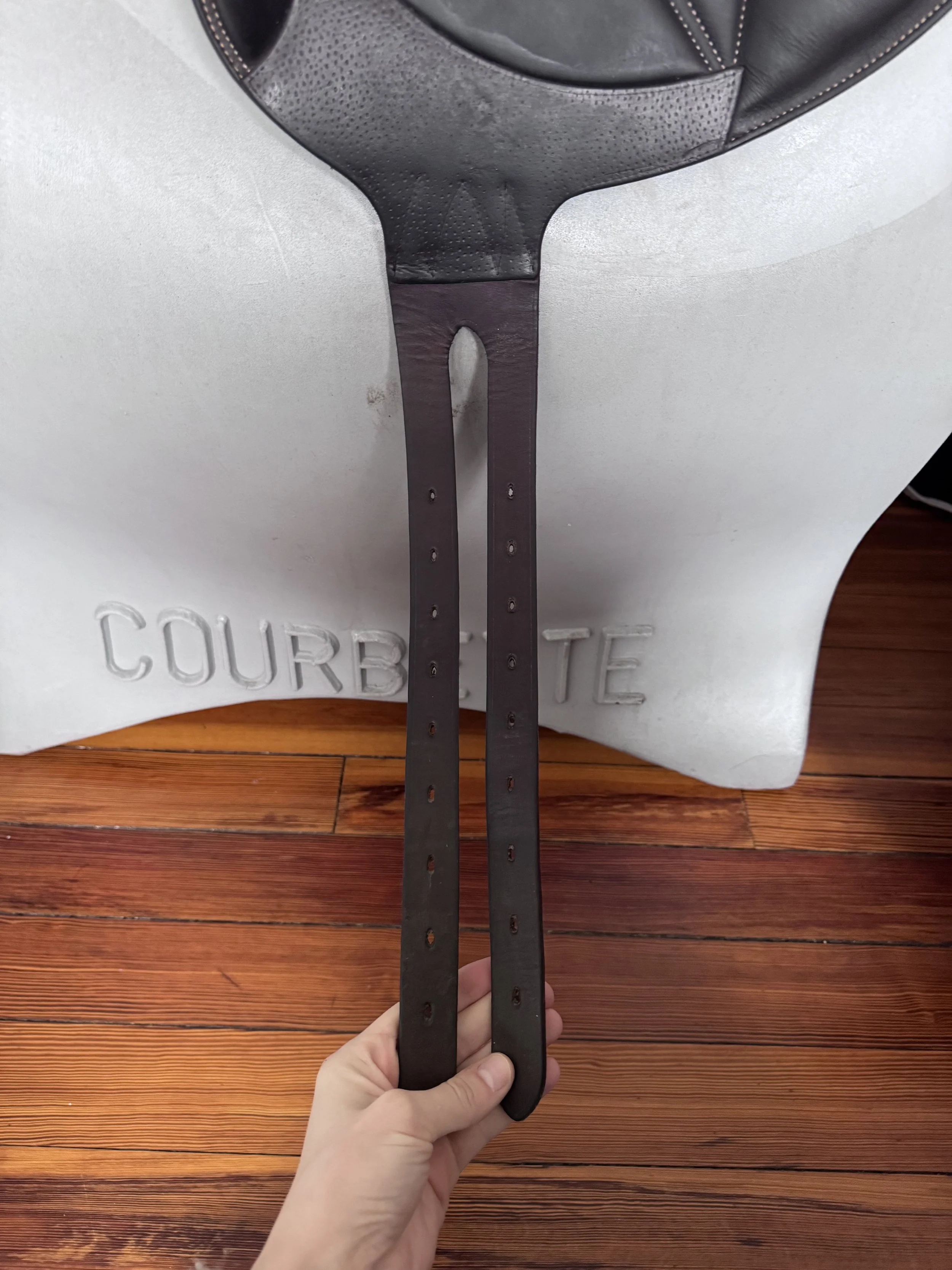 16.5" Voltaire Lexington PRO Monoflap Saddle - 2023 - 1A - Full Buffalo - Billets