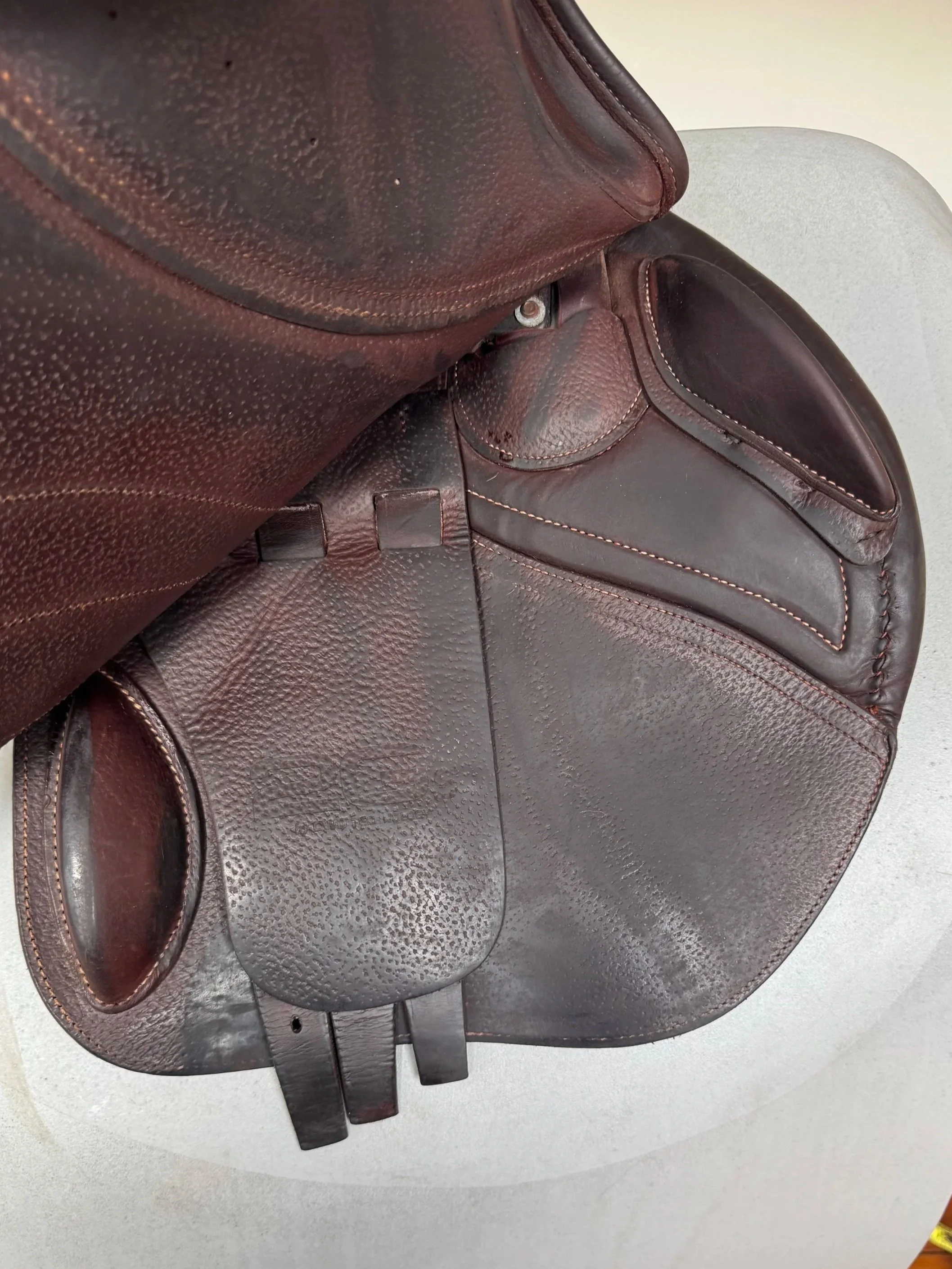 17.5" CWD SE32 Mamdemoiselle 2Gs Saddle - 2019 - 3C - Full Buffalo - Right Underflap