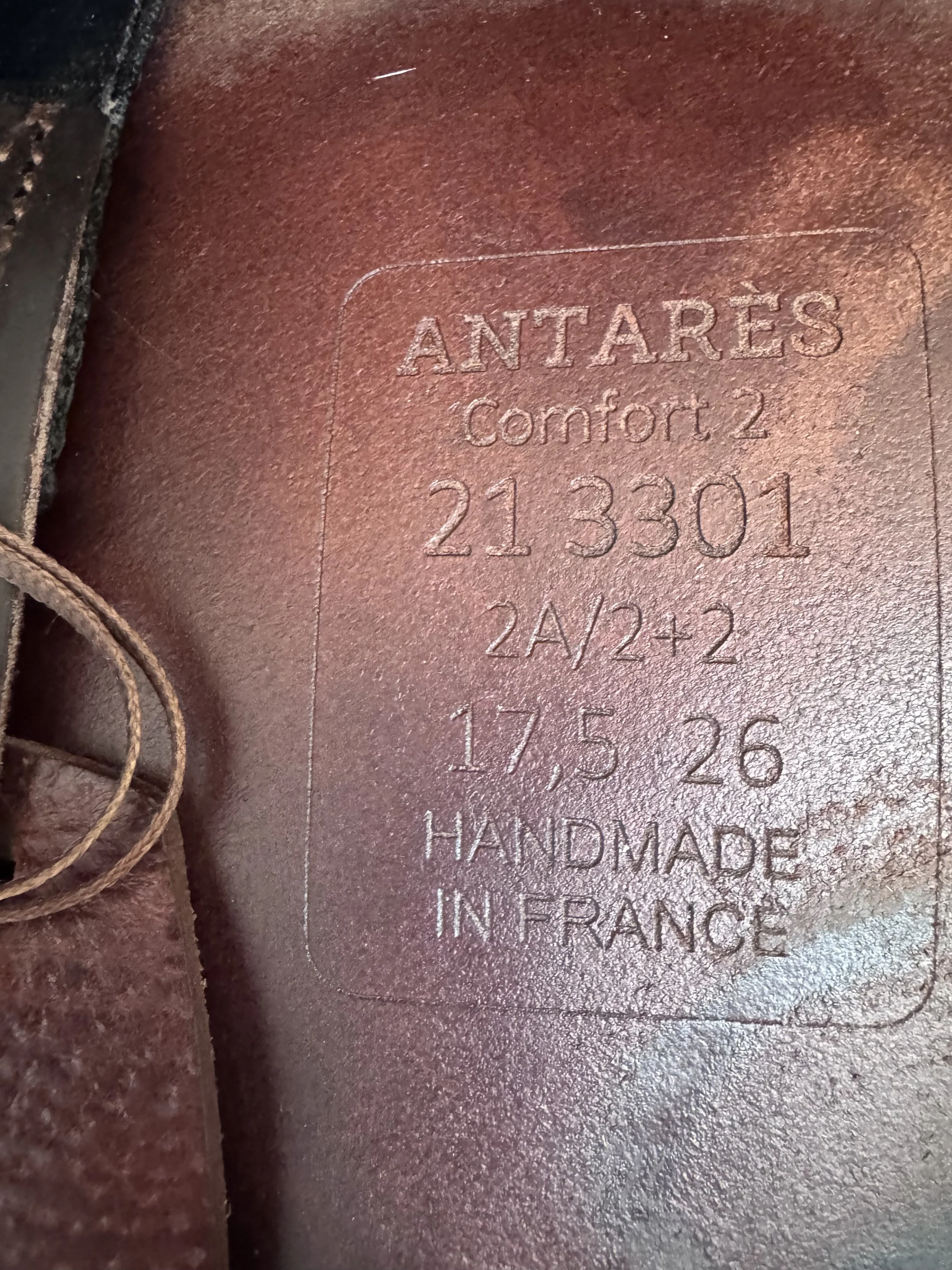 17.5" Antares Comfort 2 Saddle - 2021 - 2A - Full Buffalo - A01 WIDE Tree - Serial Stamp