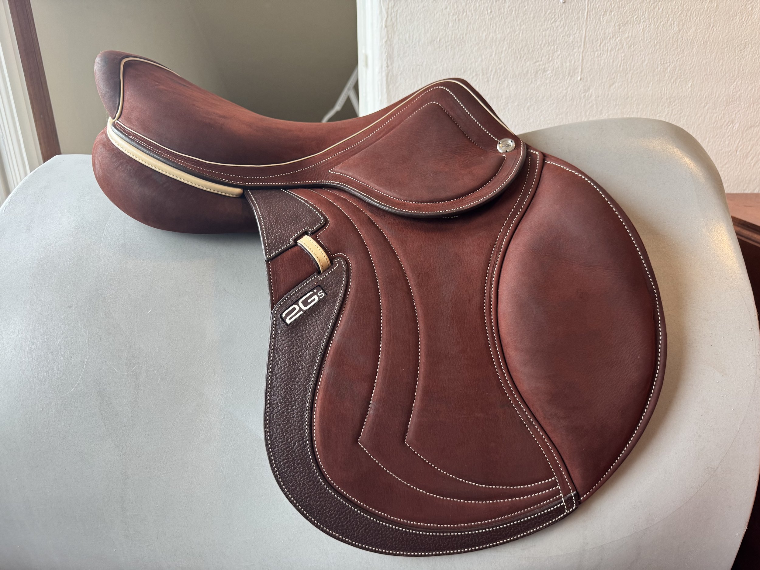 17.5" CWD Mademoiselle 2Gs Saddle 3C