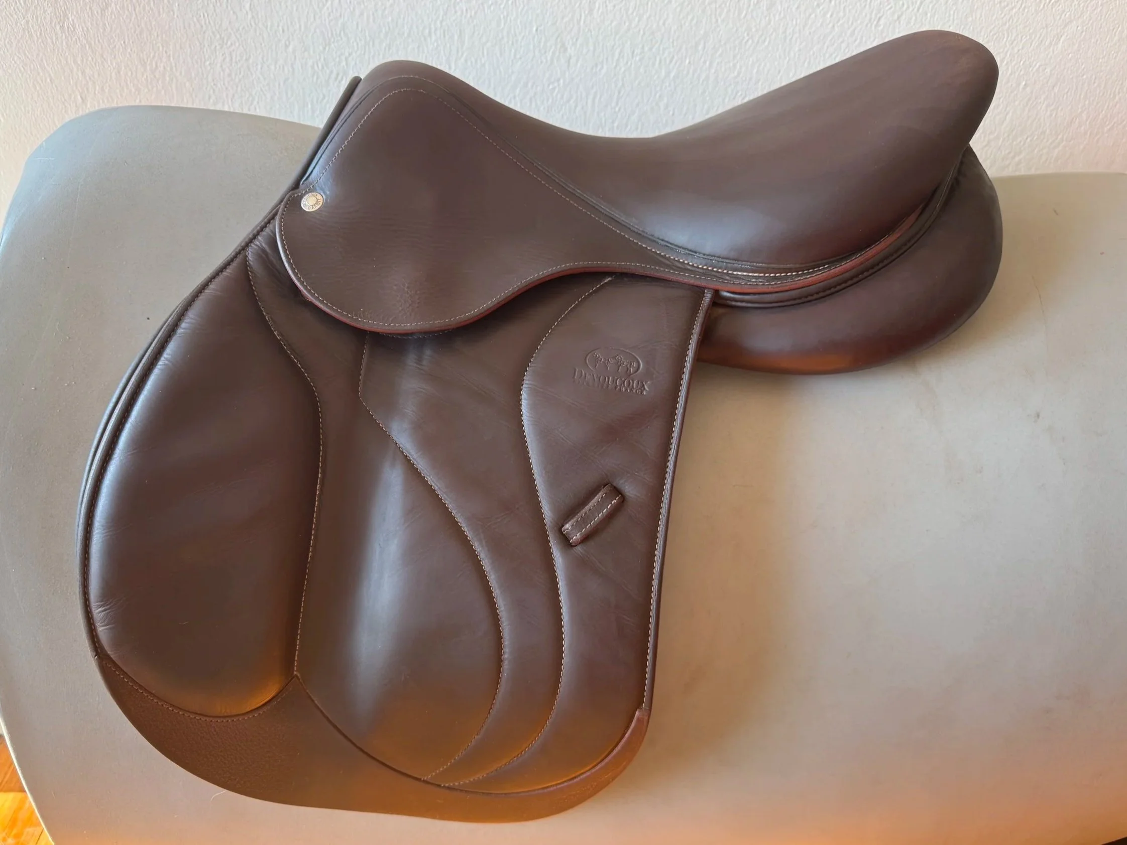 17" Devoucoux Biarritz S Saddle - 2018 - 2N - Full Buffalo - Left View 3