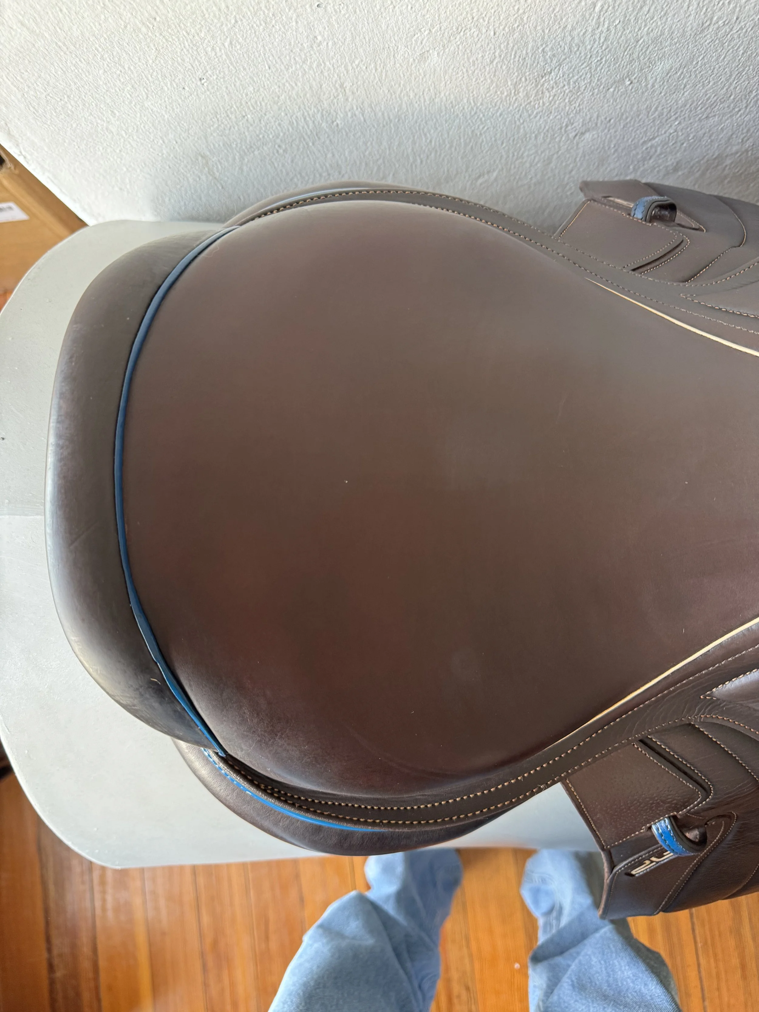 17.5" CWD Mademoiselle 2Gs Saddle - Seat